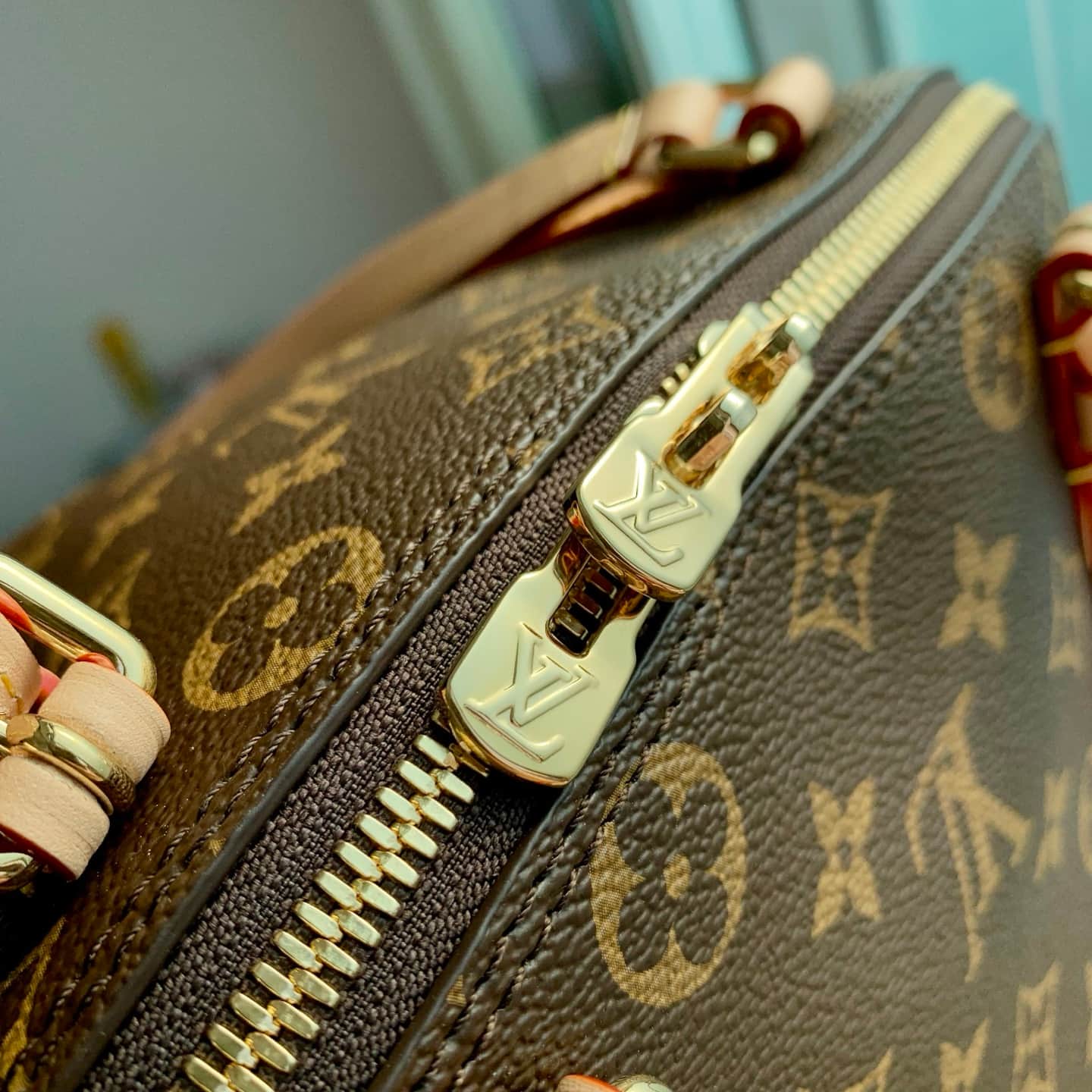 Louis Vuitton Squire East West bag Monogram M28953 High