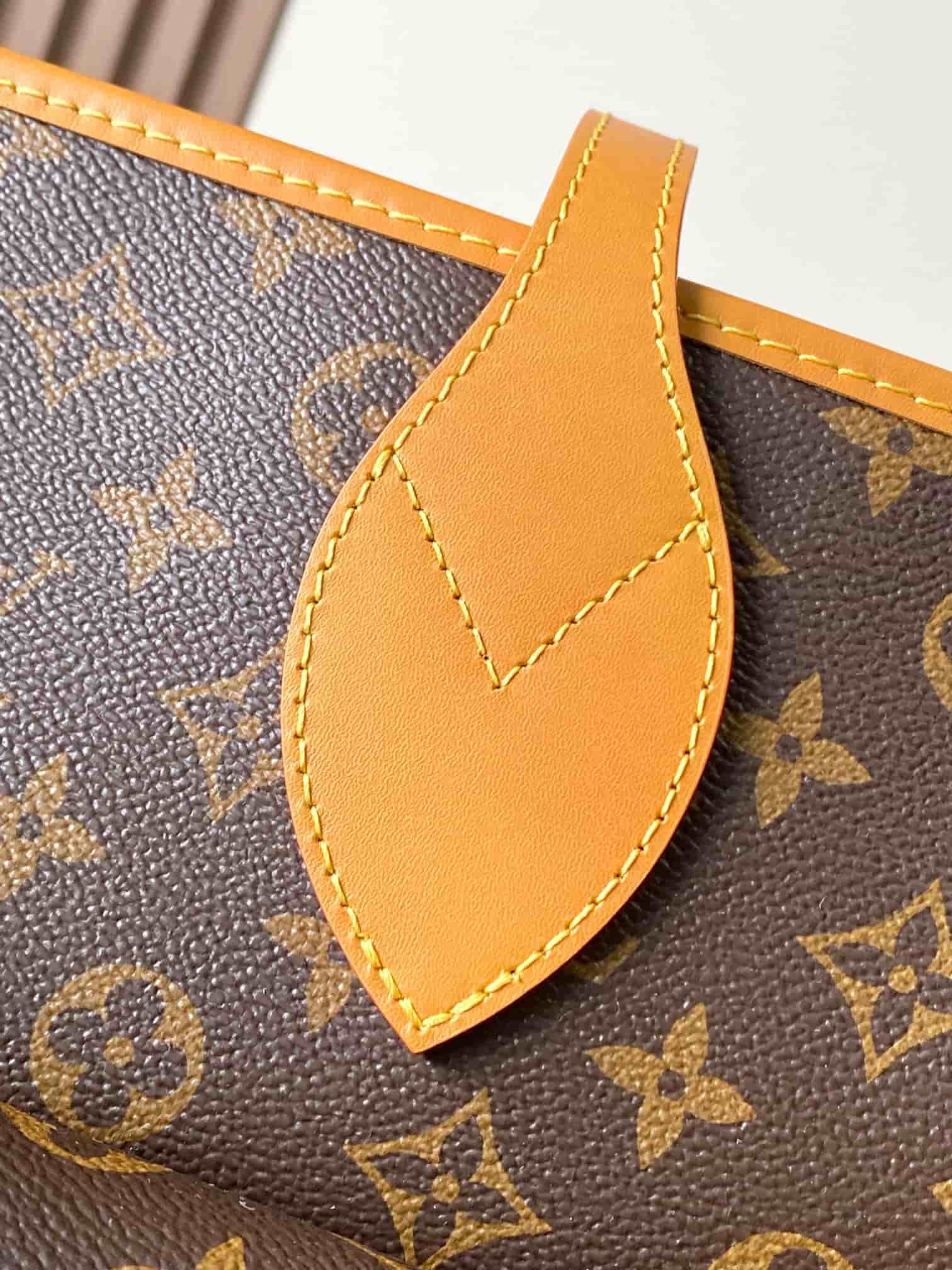 Louis Vuitton Nevereverfull Cargo Monogram Archive coated canvas M2A617 TOP