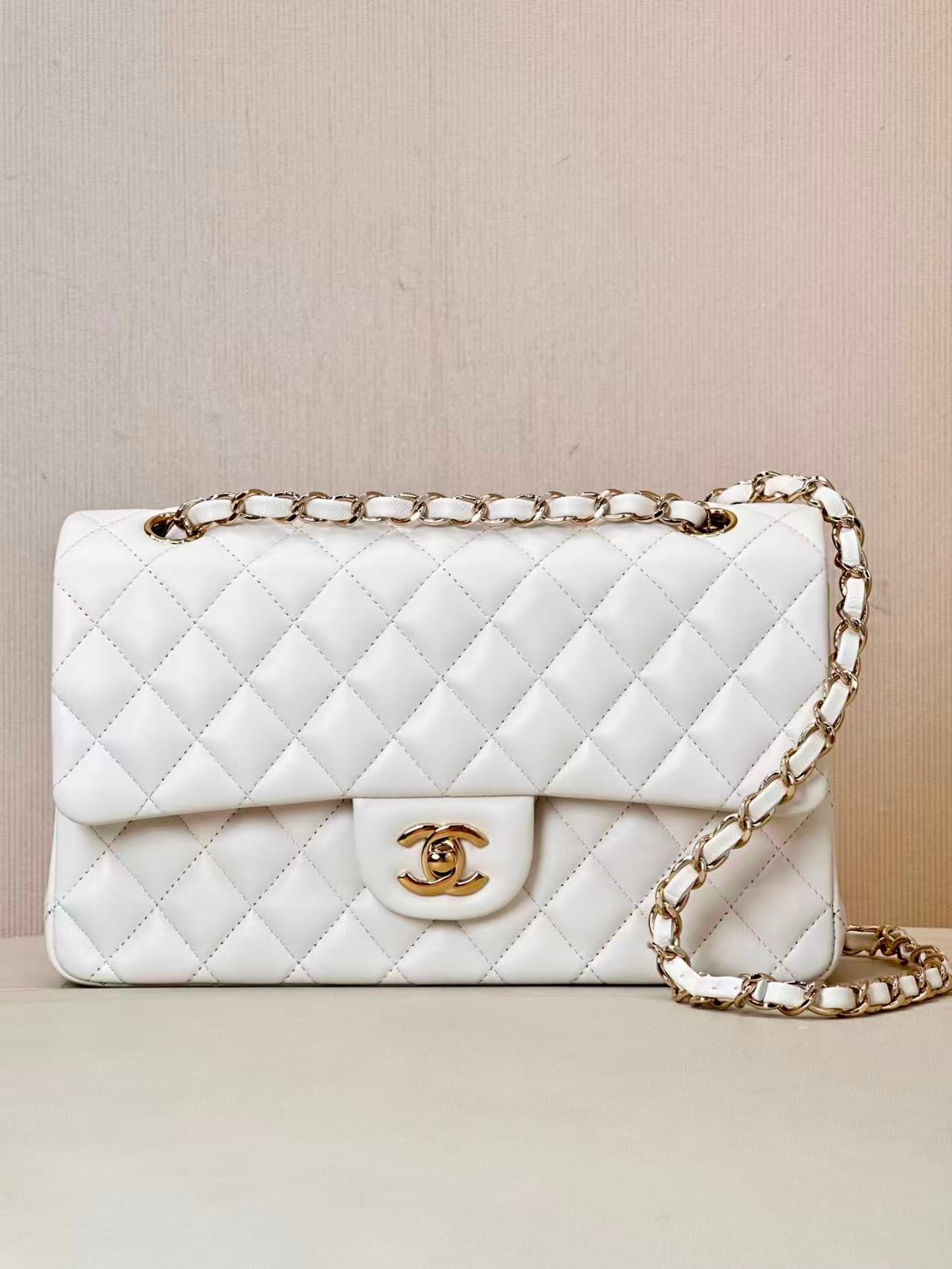 Chanel Medium CLASSIC HANDBAG Lambskin Gold-Tone Metal White TOP