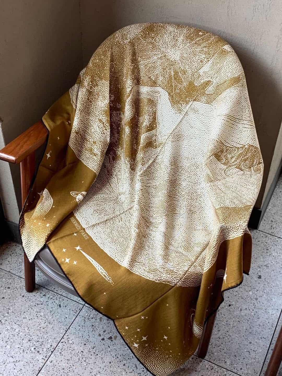 Hermes Clair de Lune Shawl 140