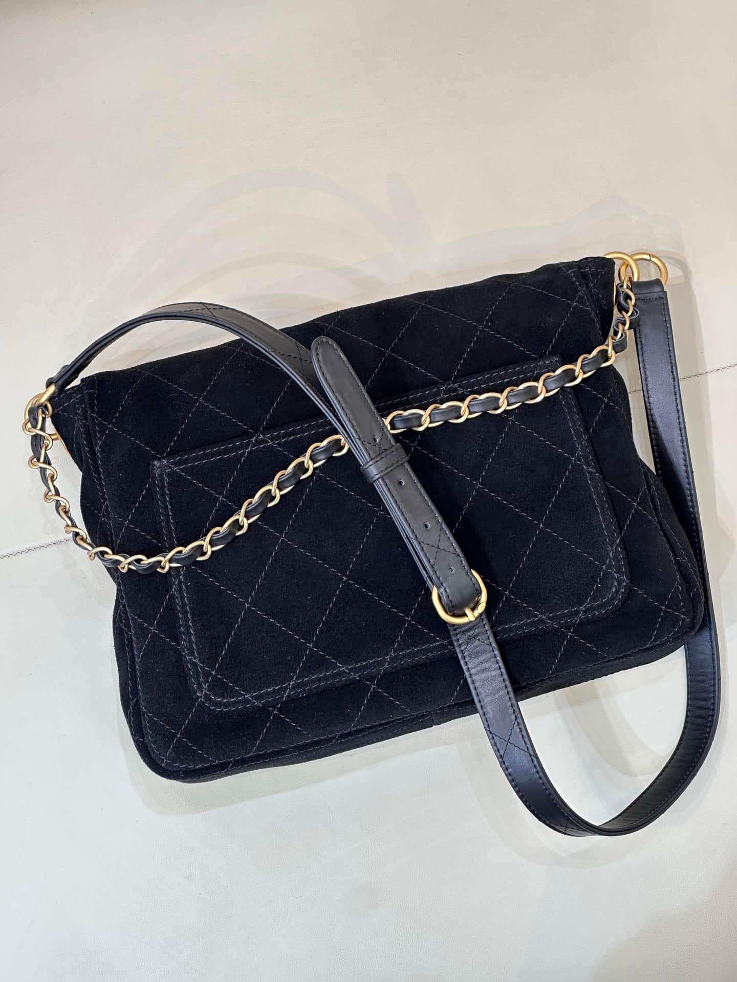 Chanel Matelasse Suede Shoulder Bag& Gold-Tone Metal Black AS5883 TOP