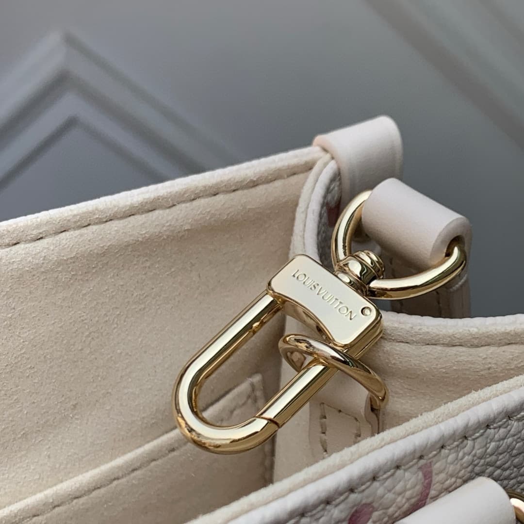 Louis Vuitton OnTheGo PM Embossed grained cowhide leather M25770 Dream Cream High