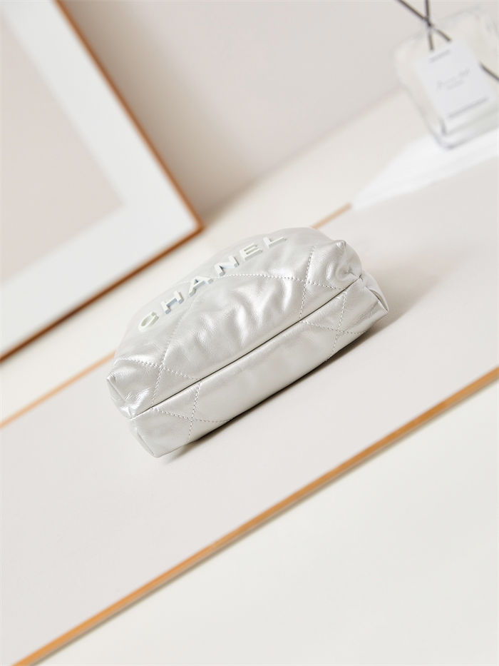 Chanel 22 MINI HANDBAG Patent Gradient Calfskin & Lacquered Metal Silver-White AS3980 A