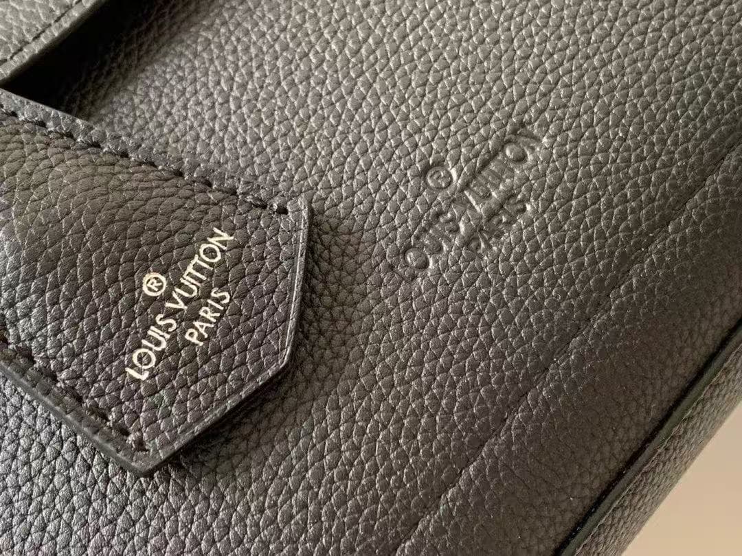 Louis Vuitton LOCKME EVER BB Black High