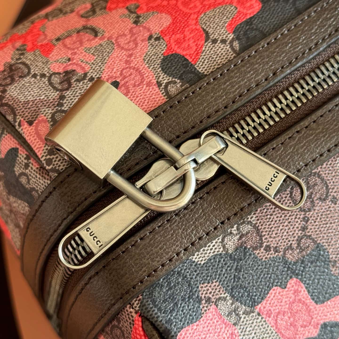 Gucci GG Camouflage Luggage duffle bags 834460 High