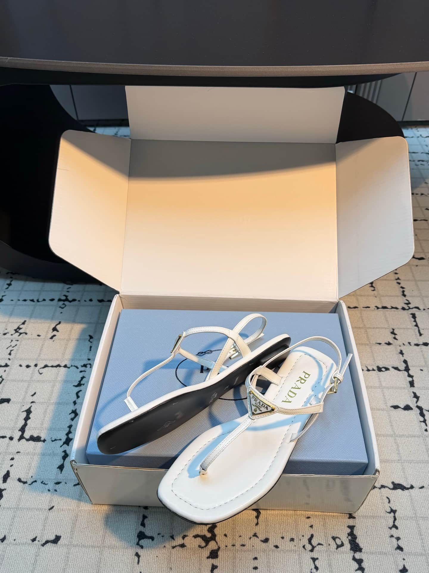 Prada Patent Leather Thong Sandals Shoes Women