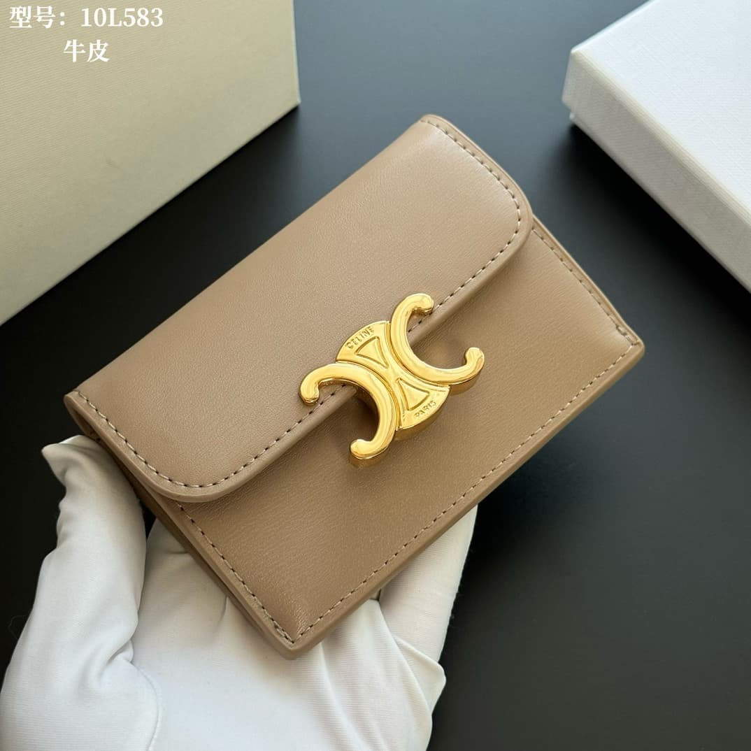 Celine Triomphe Flap Card Holder in shiny Beige calfskin High