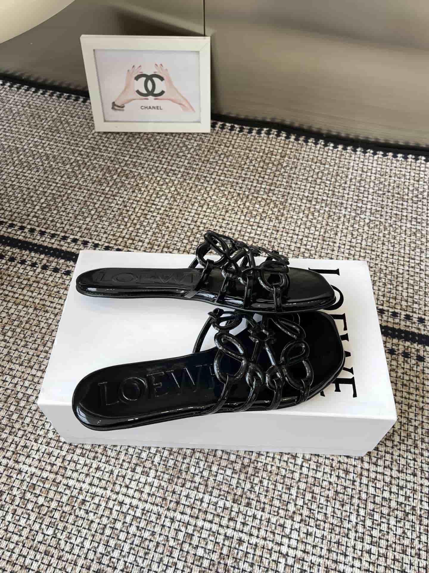 LOEWE Petal Anagram slide Shoes Women