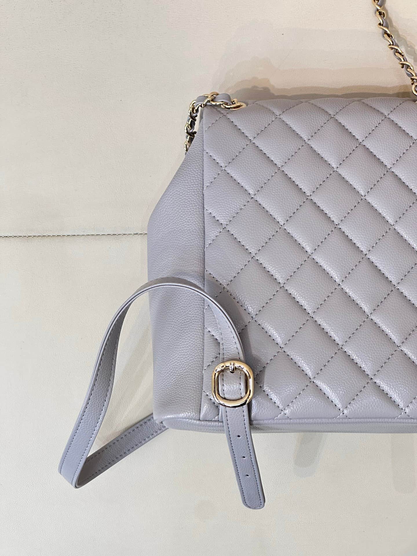 Chanel BACKPACK AS3860 Grained Shiny Calfskin & Gold-Tone Metal Grey TOP