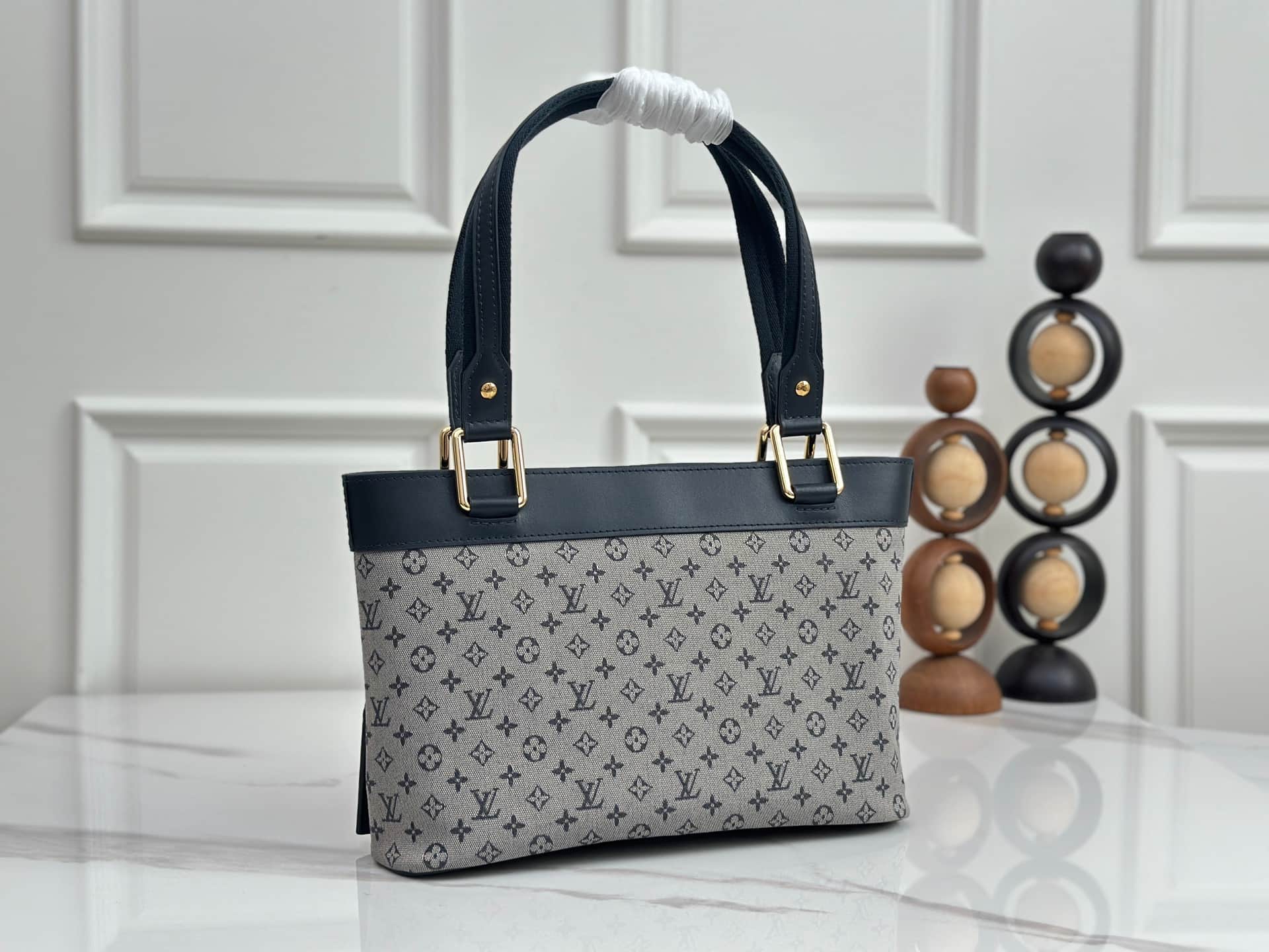 Louis Vuitton Monogram Lin Lucille shoulder bag M92610 High