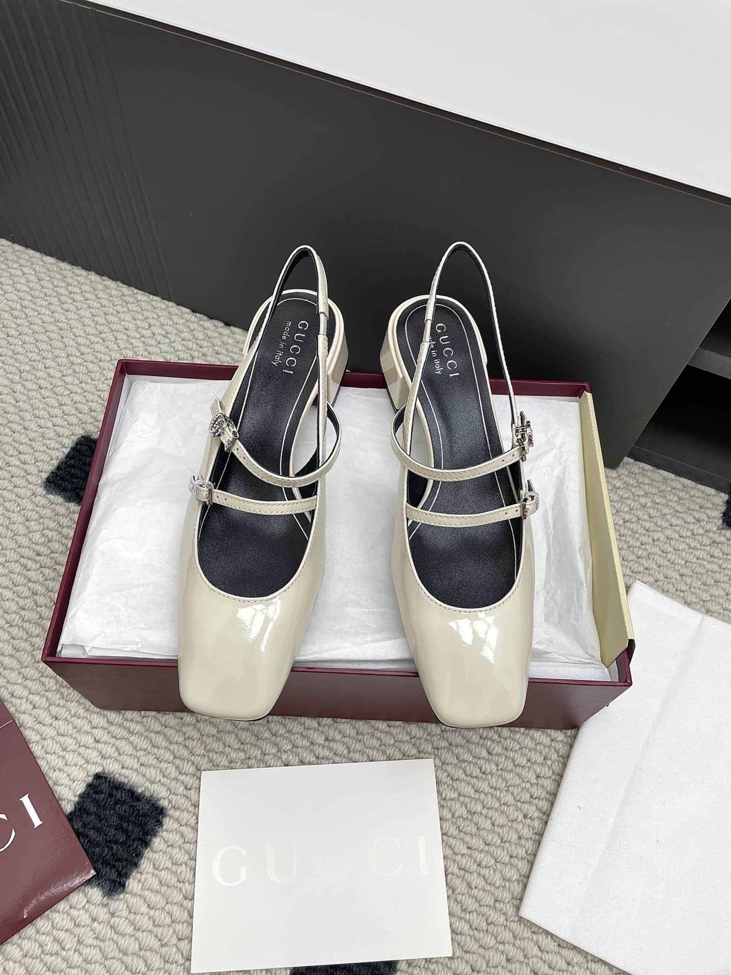 Gucci Sandal shoes Women