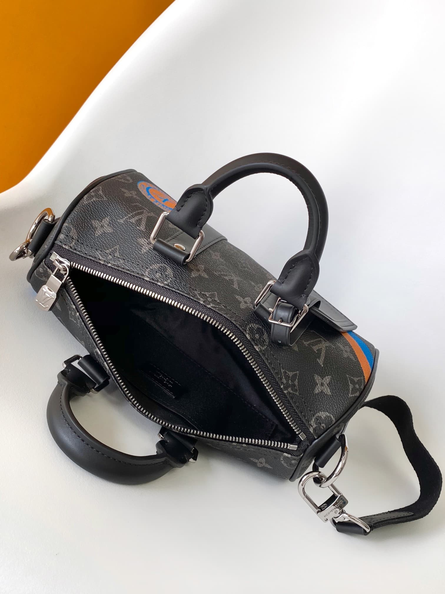 Louis Vuitton Keepall Bandoulière 25 Mon Monogram Eclipse coated canvas P01942 High