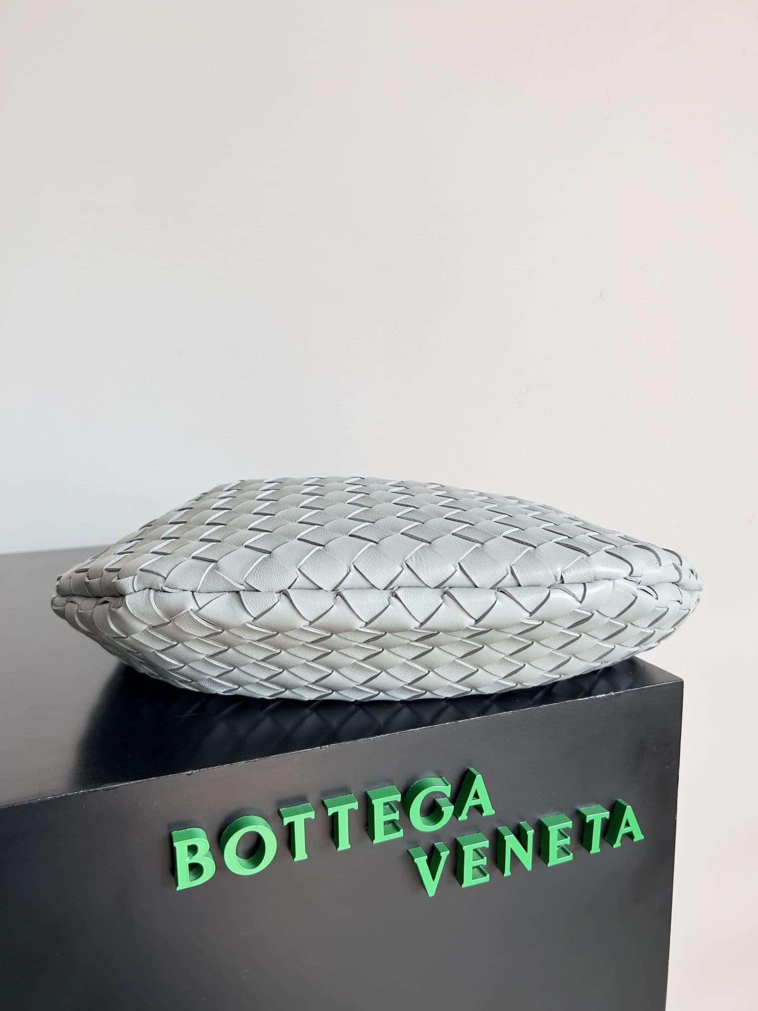 BV Sardine Small Intrecciato Agate Grey TOP