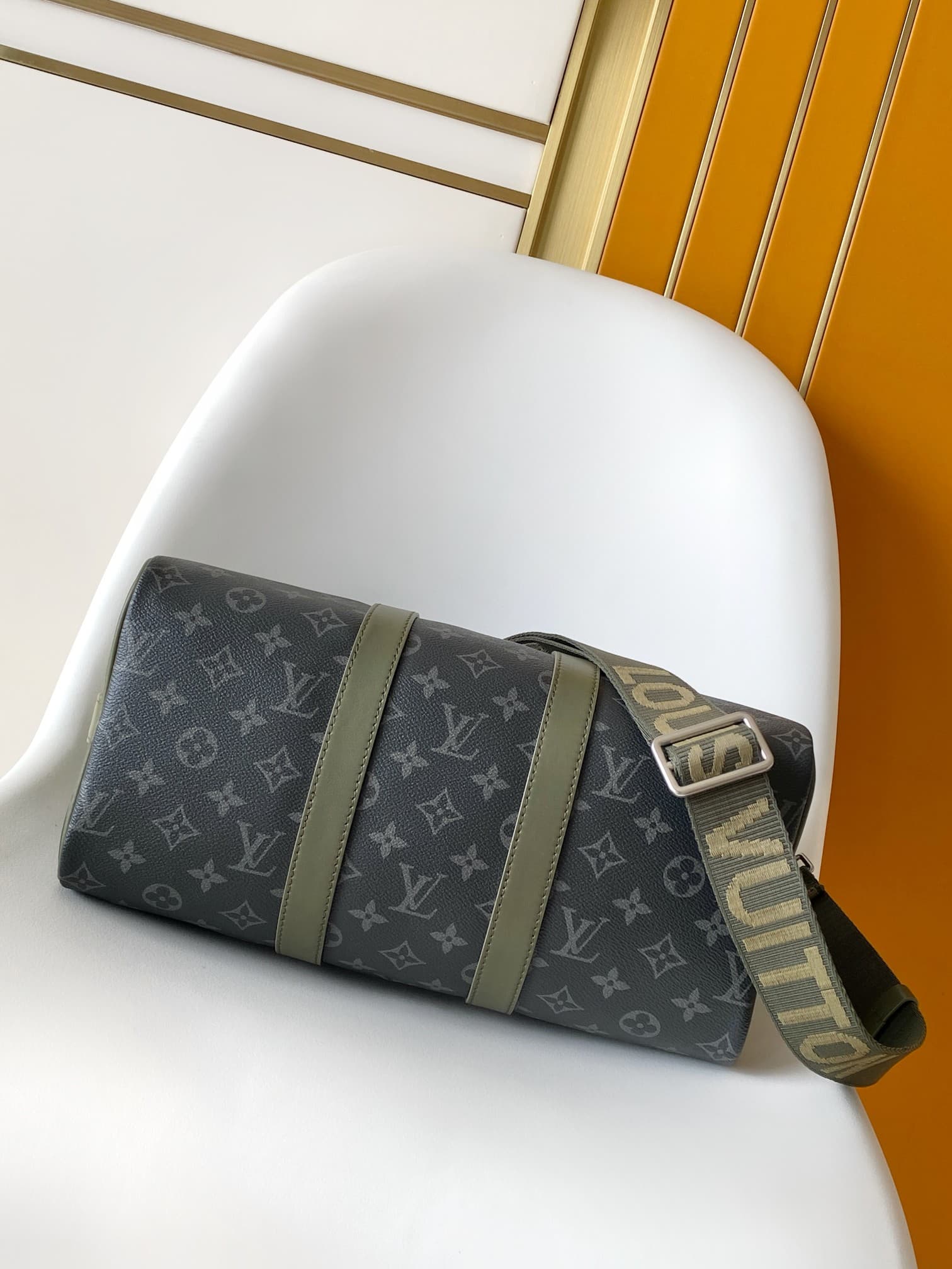 Louis Vuitton Keepall Bandoulière 35 Khaki Green Monogram Eclipse coated canvas M28639 High