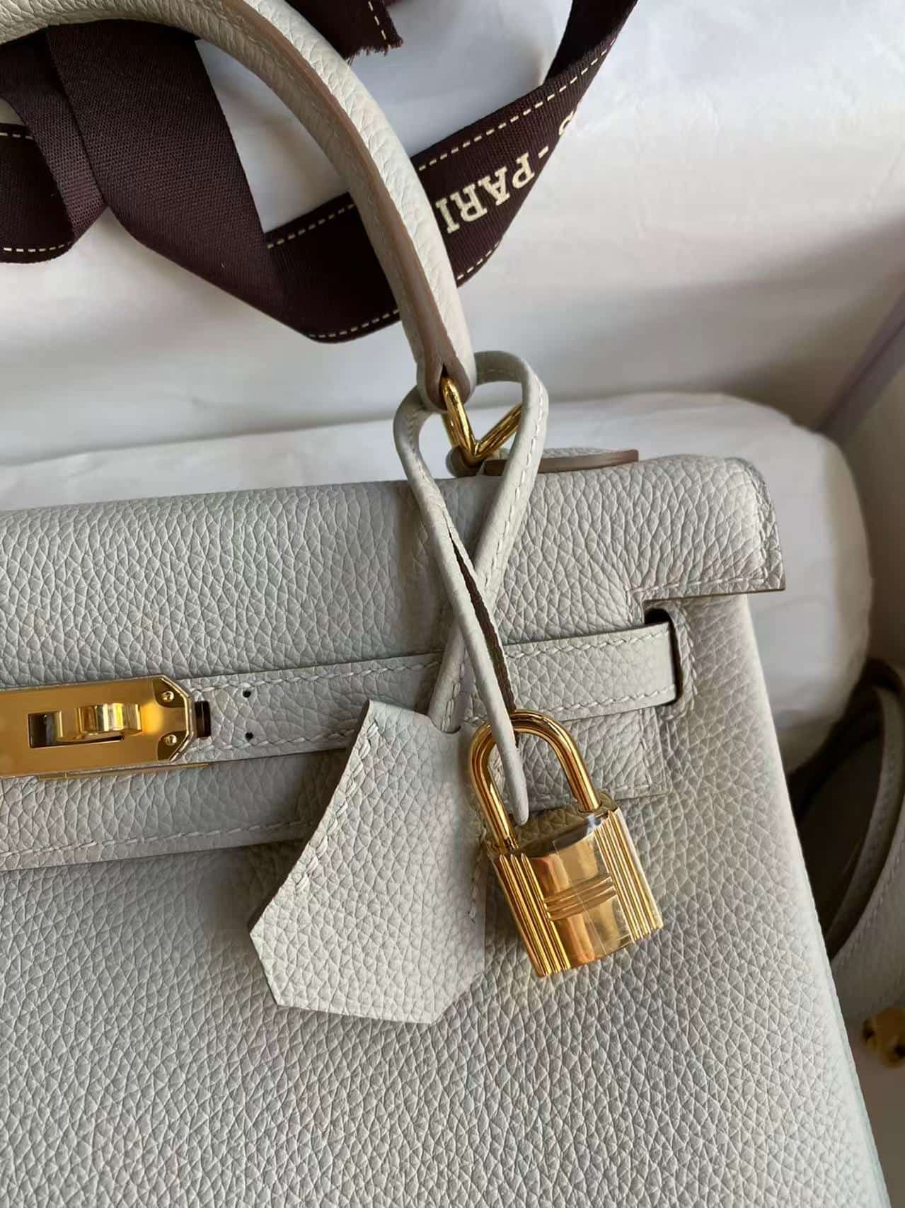Hermes Kelly 25/28cm Bag In Pearl Gray WAX High
