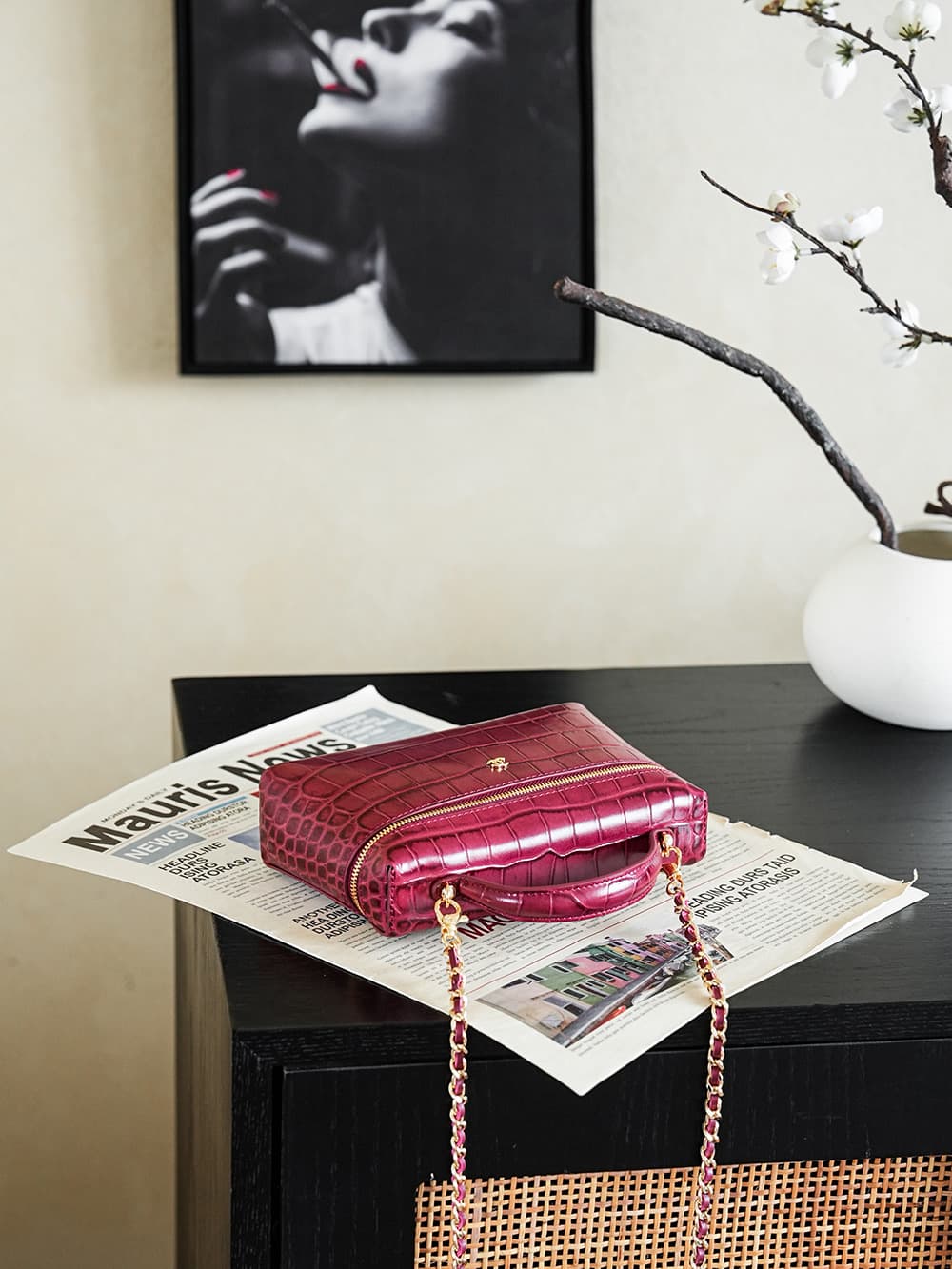 Chanel Small Vanity with chain Crocodile Embossed Calfskin& Gold-Tone Metal Burgundy AS5195 A