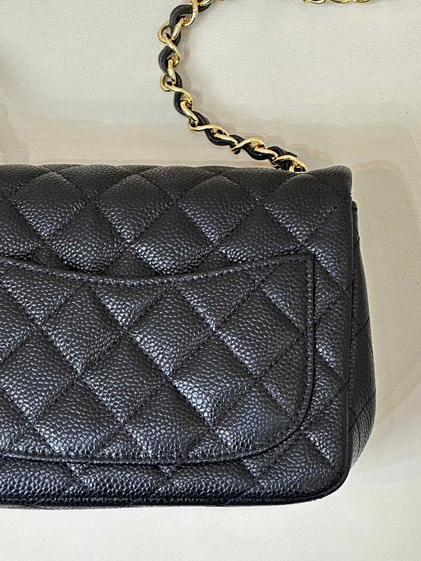 CHANEL Super Mini Classic Handbag Grained Calfskin & Gold-tone Metal A35200 Black TOP