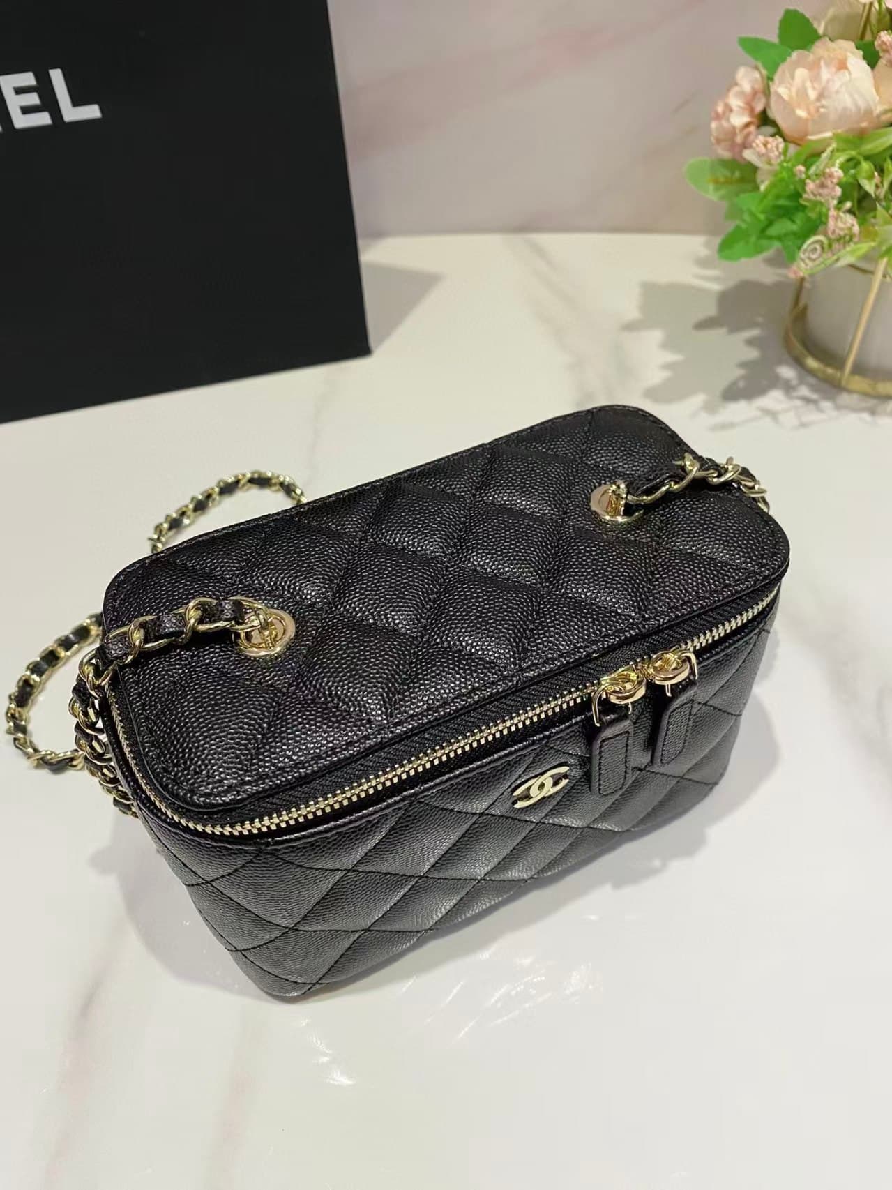 Chanel Vanity with Chain Grained Calfskin Gold Metal Black High