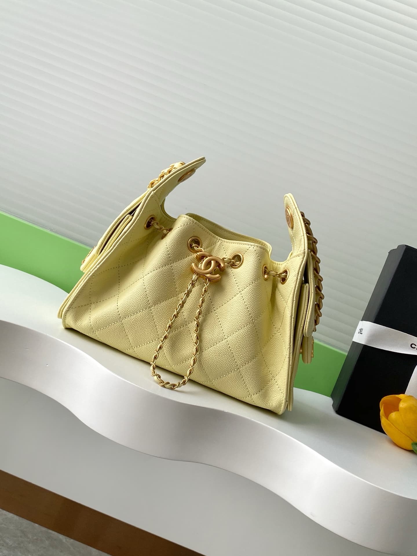 Chanel 25 Mini Hobo handbag AS5631 Grained calfskin & gold-tone metal Yellow A