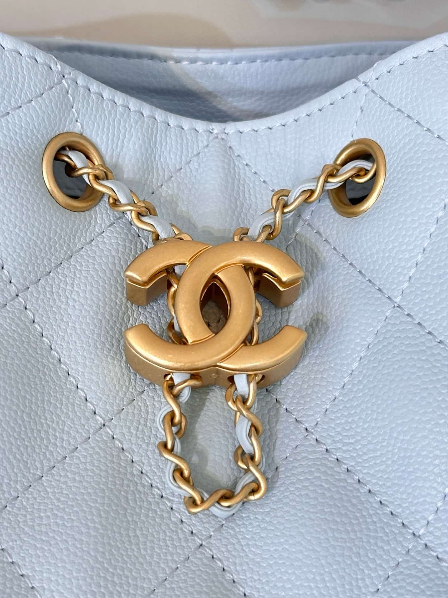 Chanel 25 Medium Hobo handbag AS5311 Grained Calfskin & Gold-tone Metal Light Blue TOP