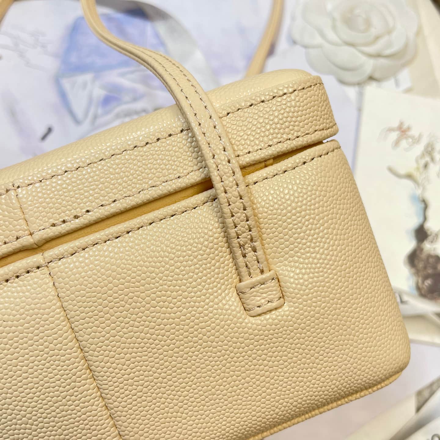 Chanel Long Vanity with Leather Strap Grained Shiny Calfskin & Gold-Tone Metal Beige AP5067 A