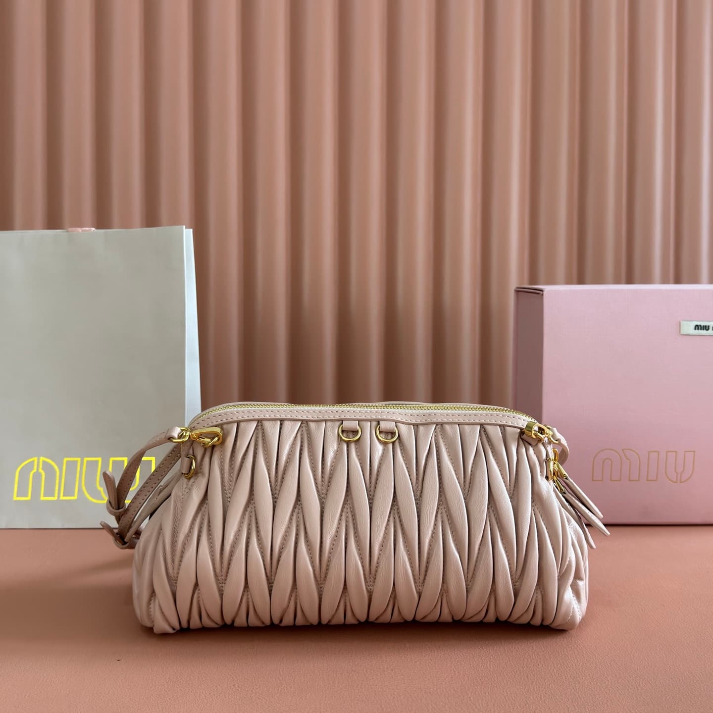 Miu Miu Caprice matelassé nappa leather clutch Powder Pink TOP
