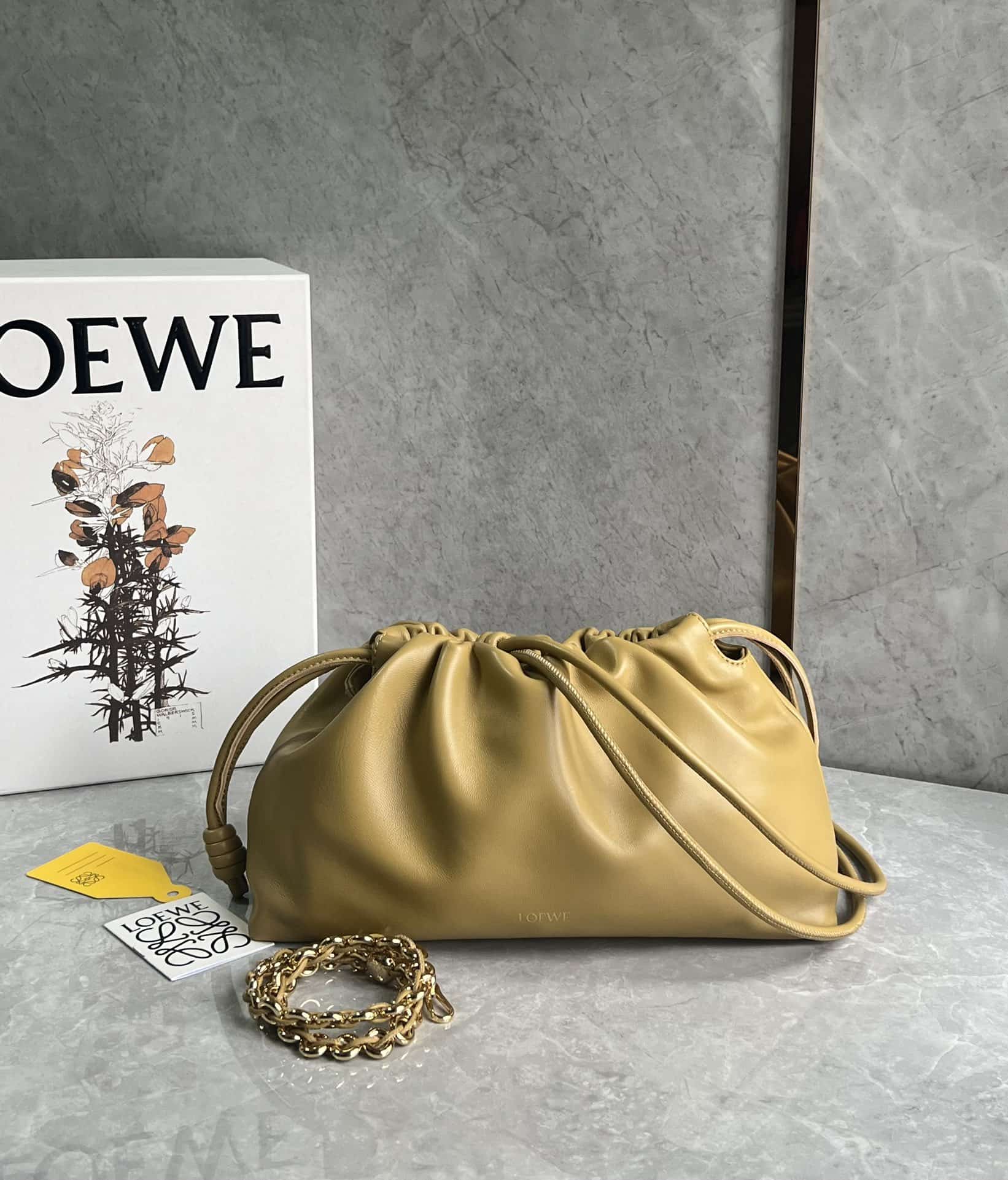 Flamenco purse Medium in mellow nappa lambskin High