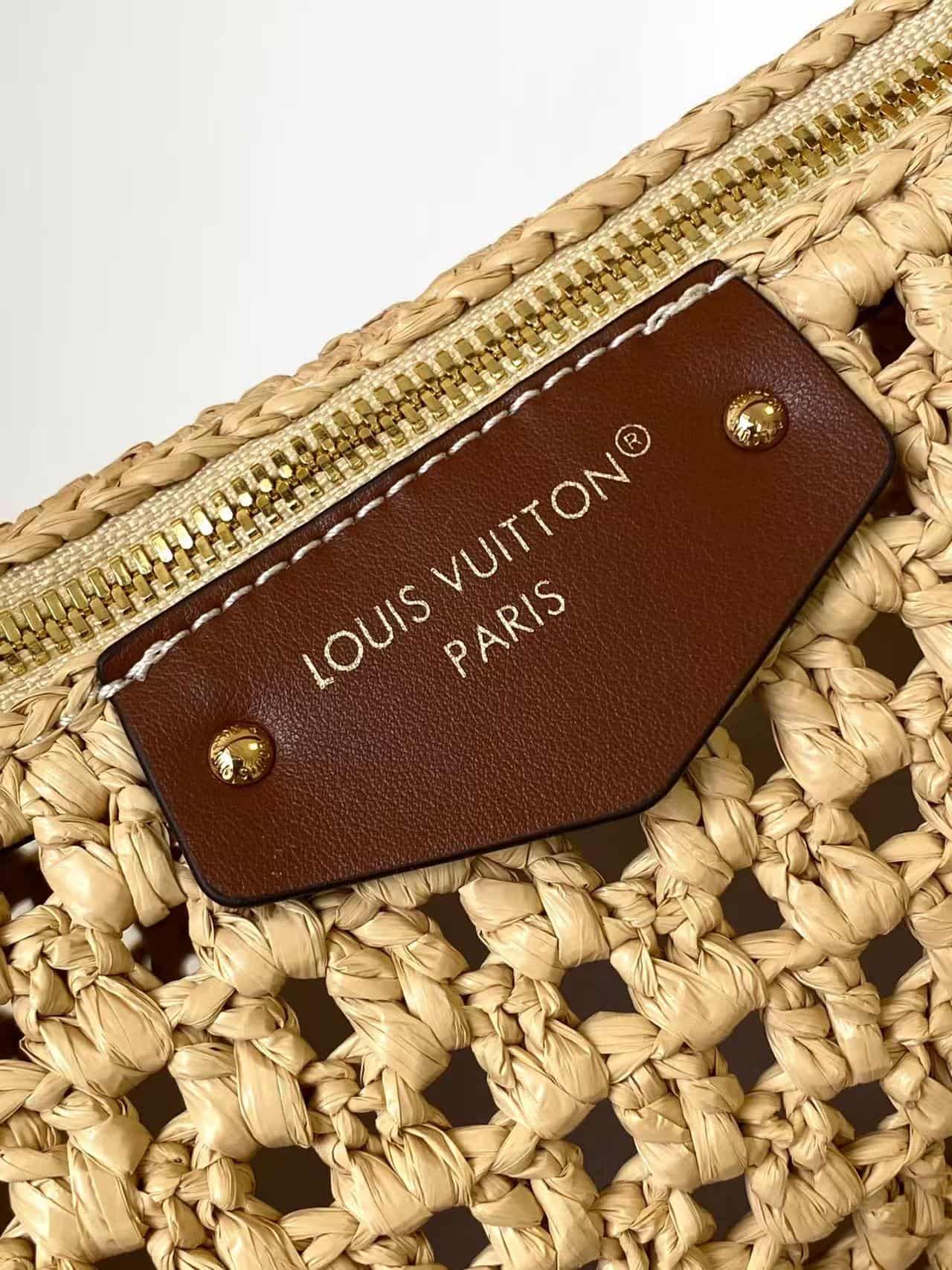 Louis Vuitton Hills Pochette Natural Tan Raffia M14304 High