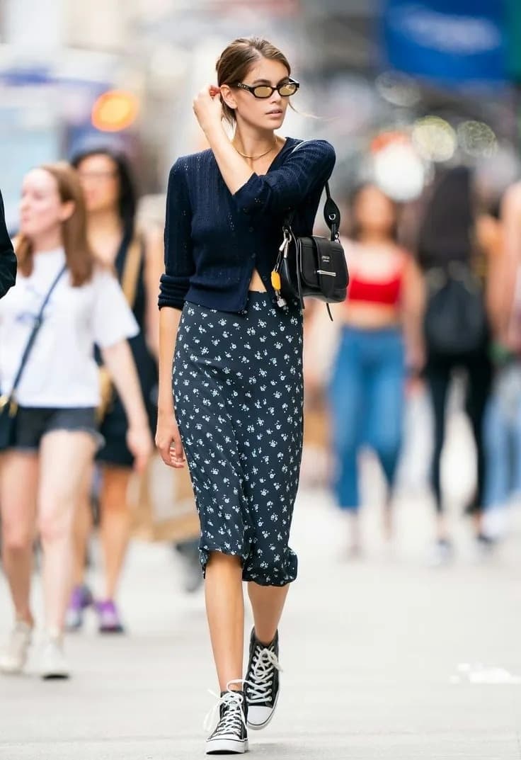 Off-Duty & Anti-Runway: The Bags Top Models Actually Carry Between Shows