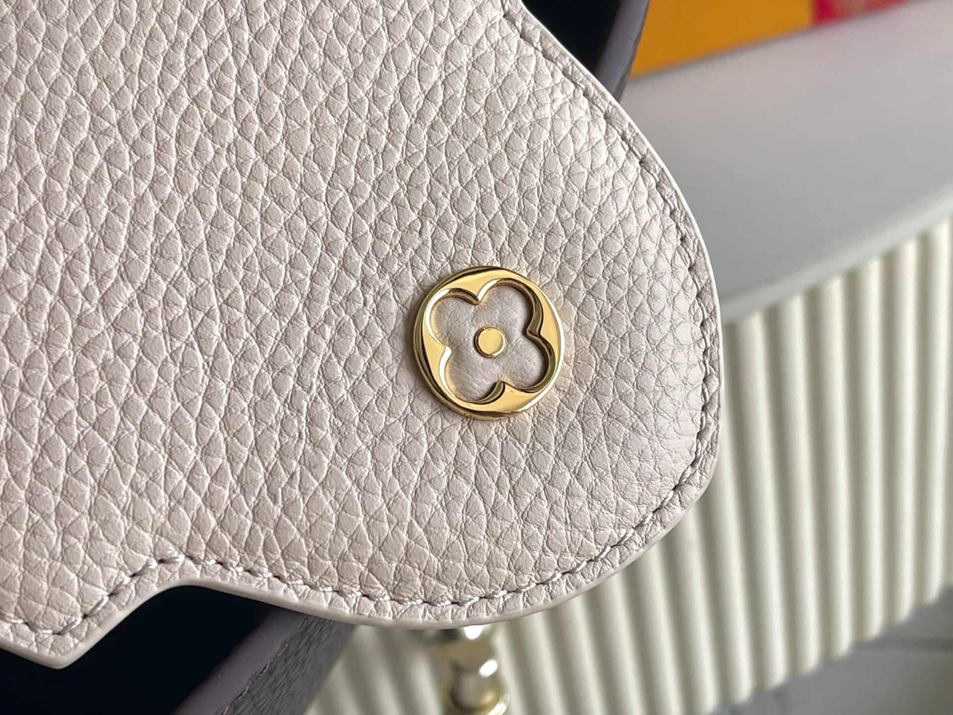 Louis Vuitton Capucines MM Taurillon leather M12952 Chocolate Brown/Quartz Pink/Beige/Tan Brown TOP