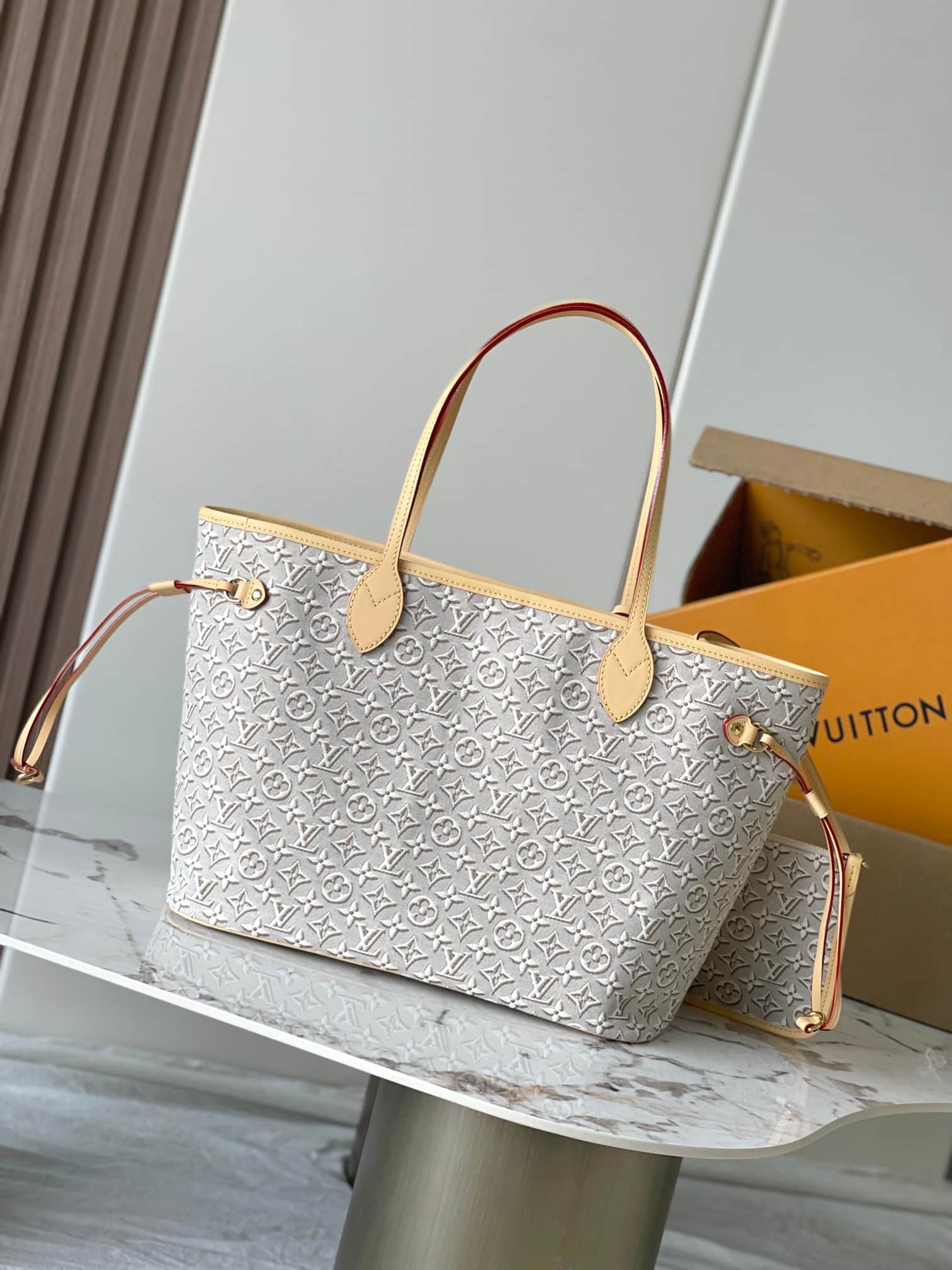 Louis Vuitton Neverfull MM Monogram Emblème Peuplier M2A381 TOP