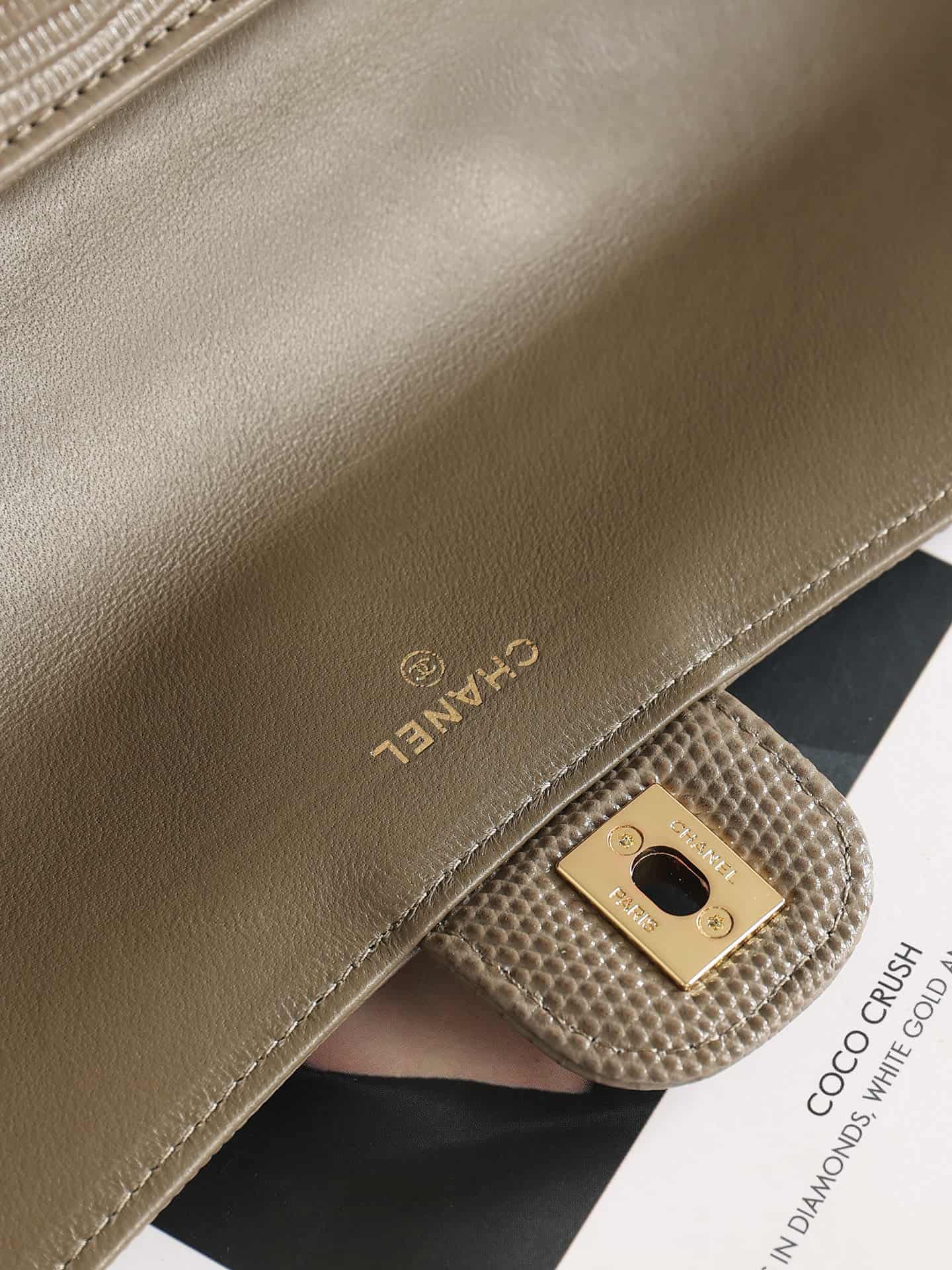 Chanel Clutch with chain Lizard Embossed Calfskin & Gold-Tone Metal Khaki AP5280 A