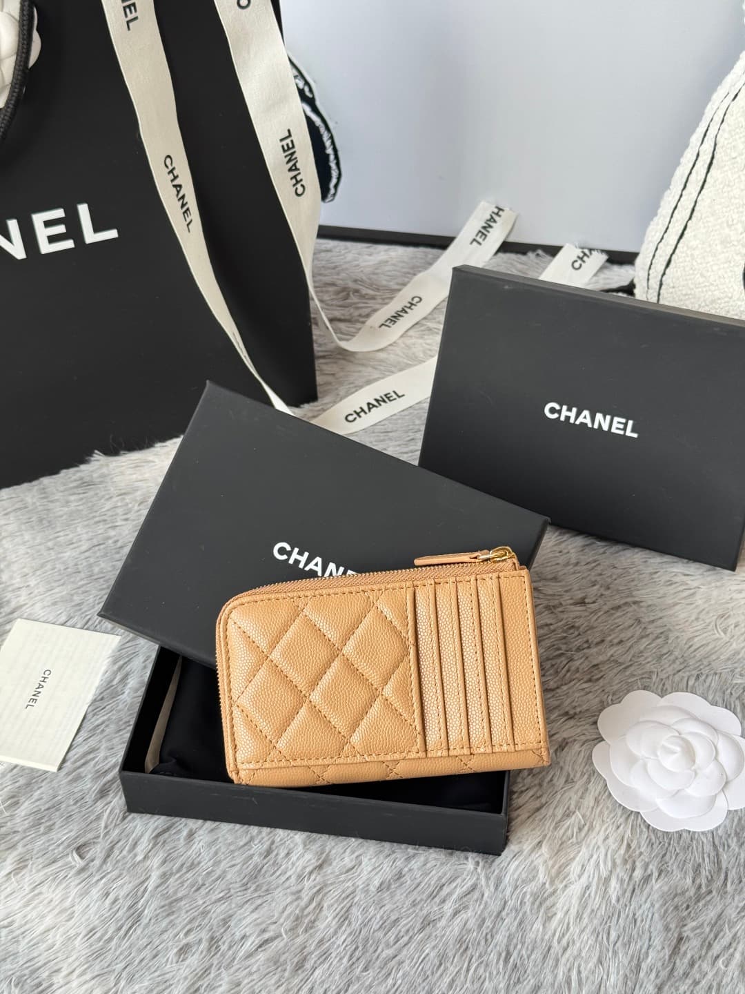 Chanel Classic Zipped Card Holder AP3179 A
