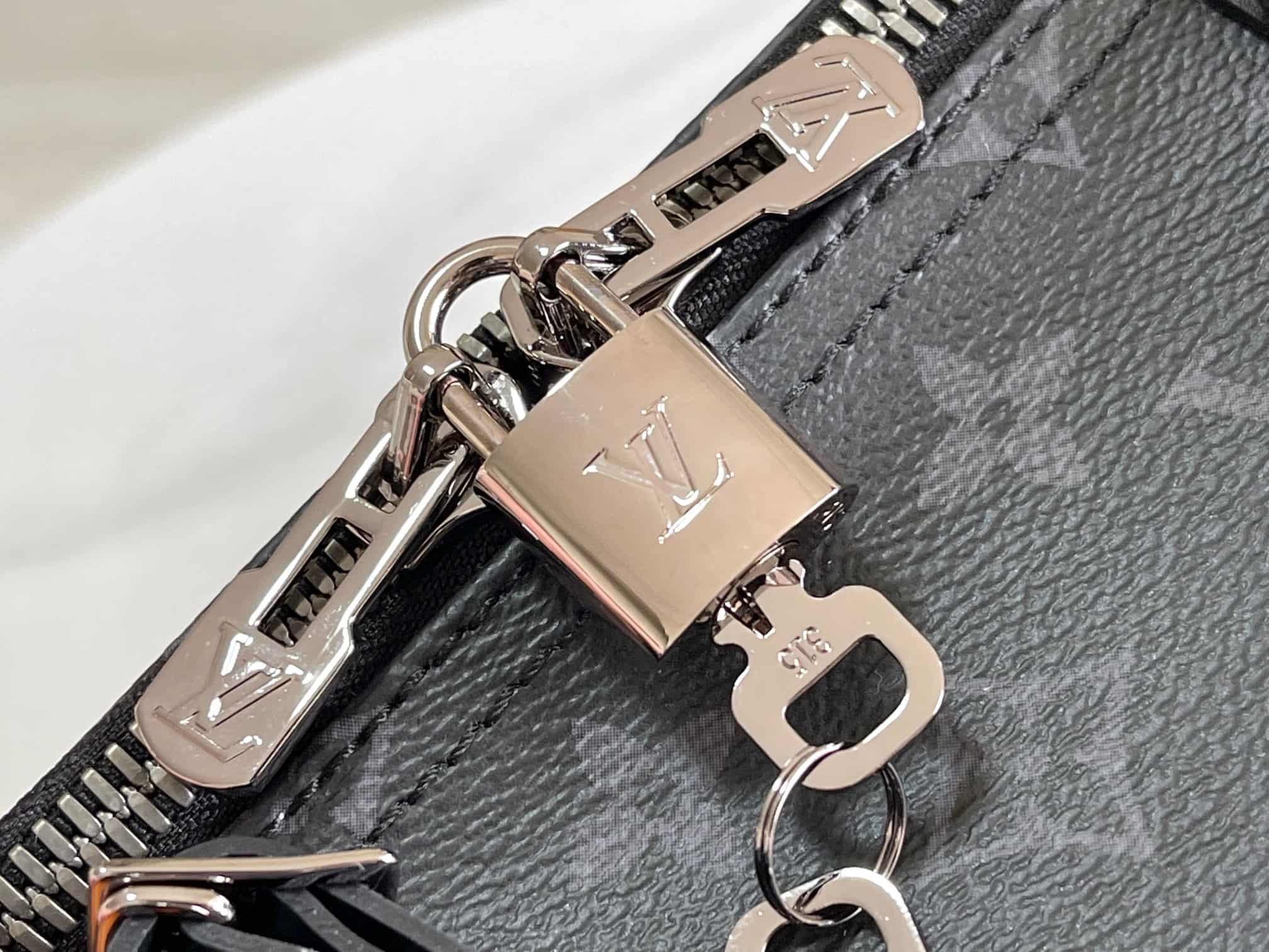 Louis Vuitton Keepall Bandoulière 50 Monogram Eclipse coated canvas M45392 TOP
