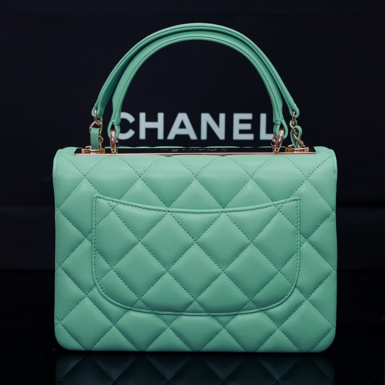 SMALL FLAP BAG WITH TOP HANDLE Lambskin Gold Metal Green A