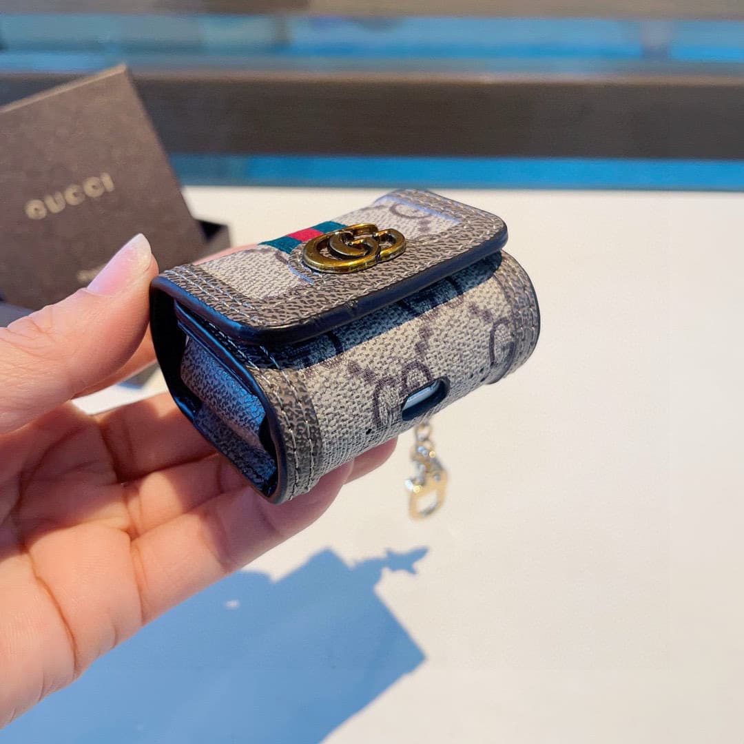 Gucci Ophidia GG Supreme canvas AirPods case