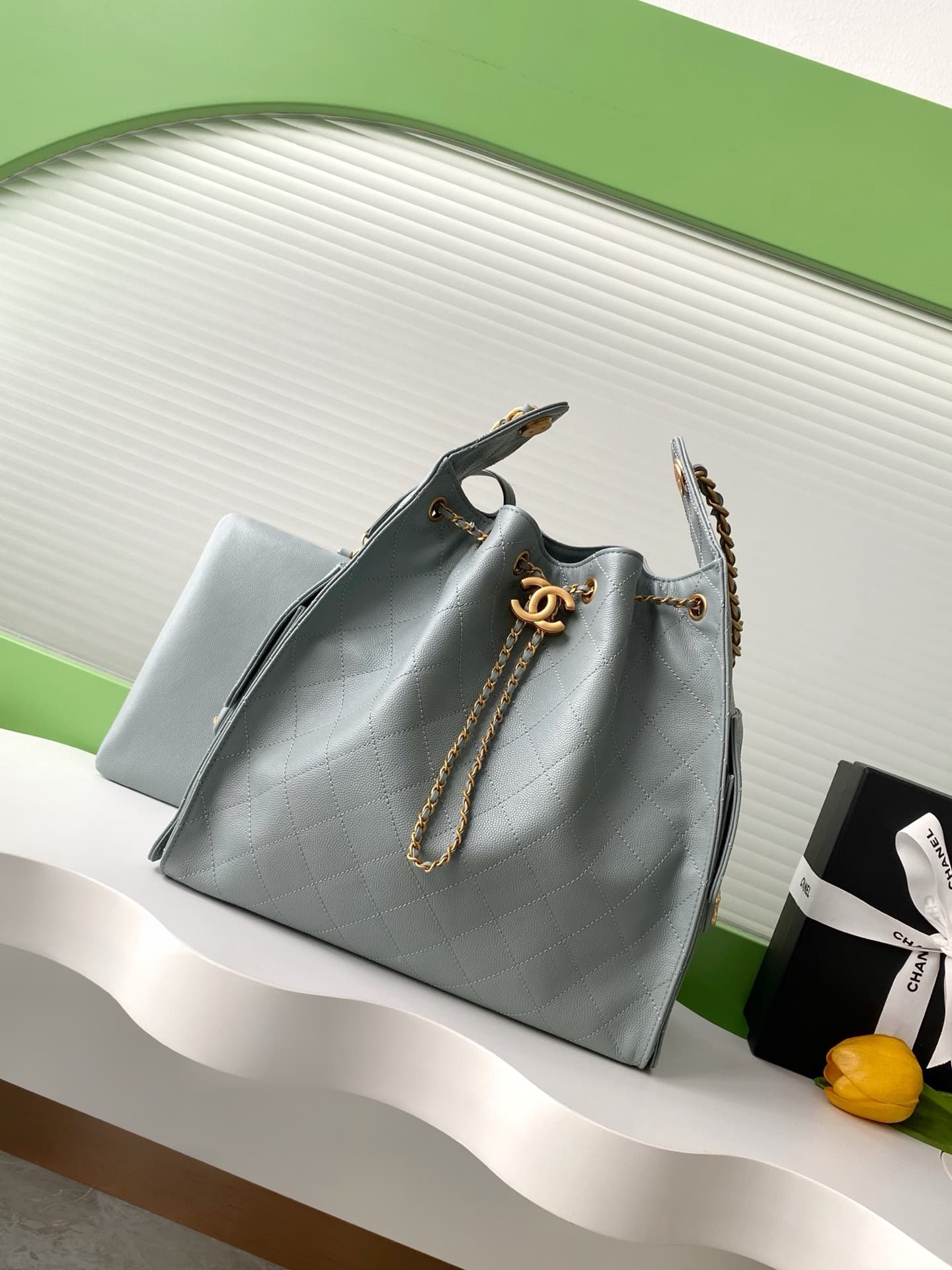 Chanel 25 Medium Hobo Medium handbag AS5311 Grained Calfskin & Gold-tone Metal Light Grey A