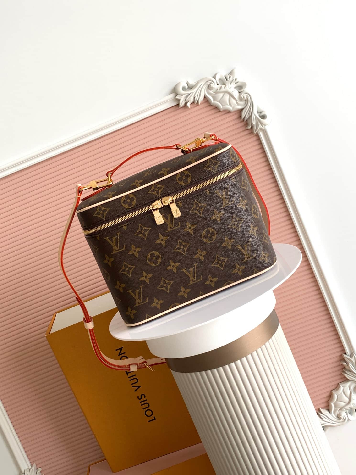 Louis Vuitton Nice Vanity Monogram coated canvas M42265 High
