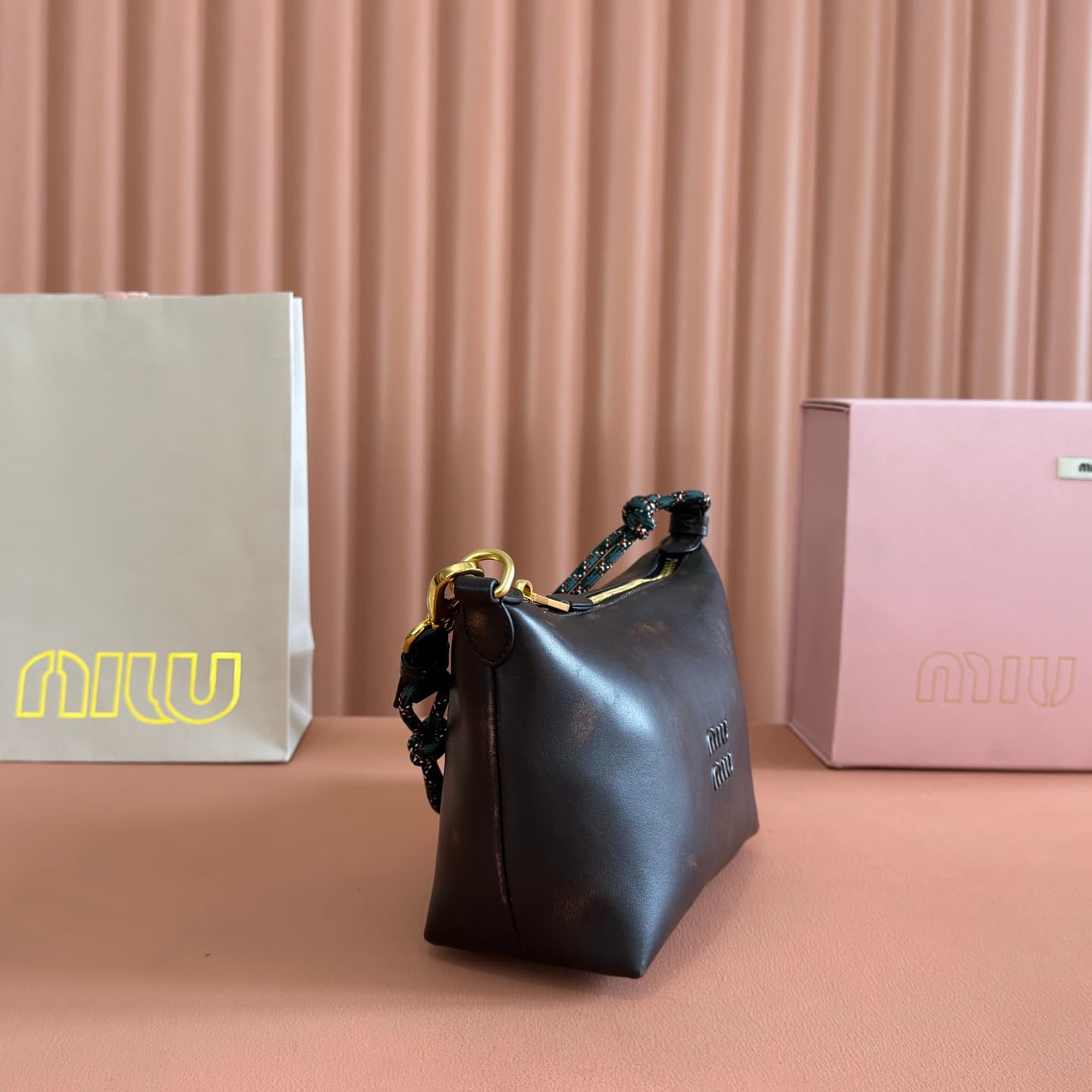 Miu Miu Leather pouch Coffee Brown/Green 5NE841 High