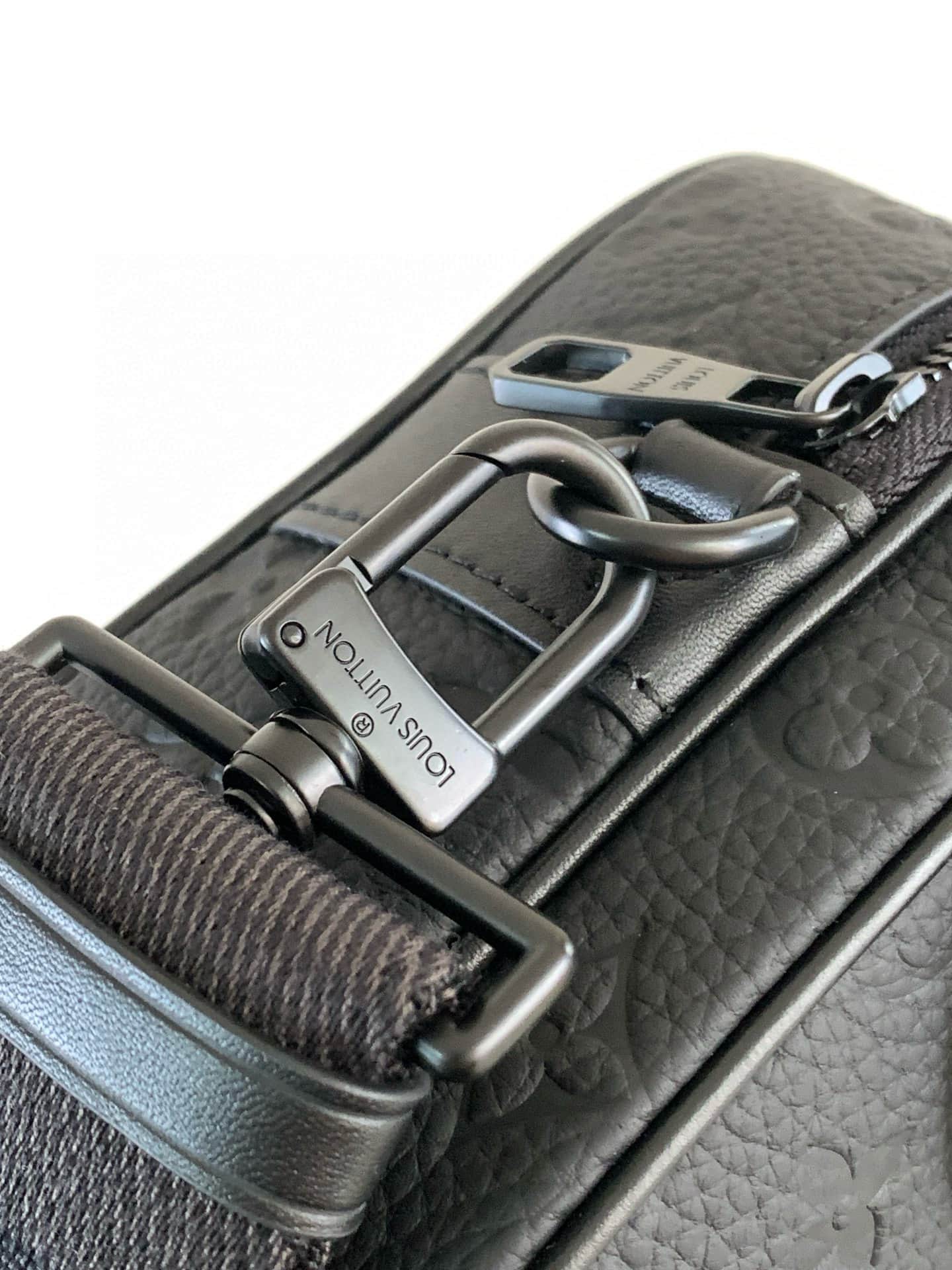 Louis Vuitton S Lock Messenger Monogram cowhide leather Black M58489 High