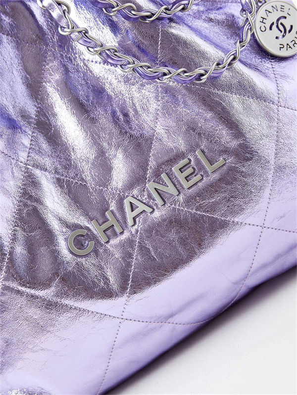Chanel 22 SMALL HANDBAG Metallic Calfskin & Silver-Tone Metal AS3260 Purple A