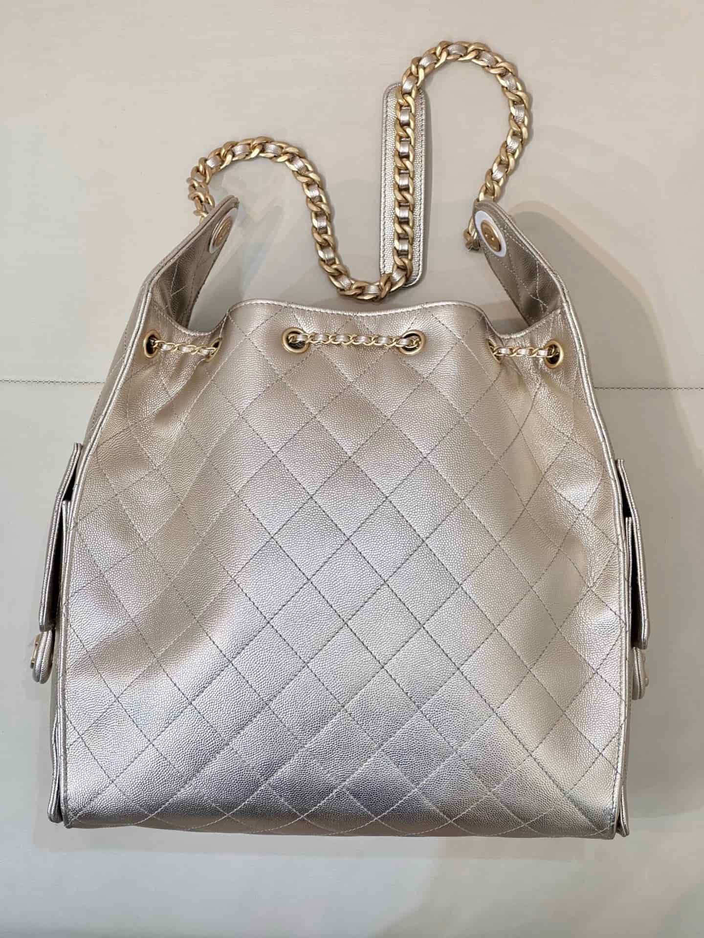 Chanel 25 Medium Hobo handbag AS5311 Grained Calfskin & Gold-tone Metal champagne TOP
