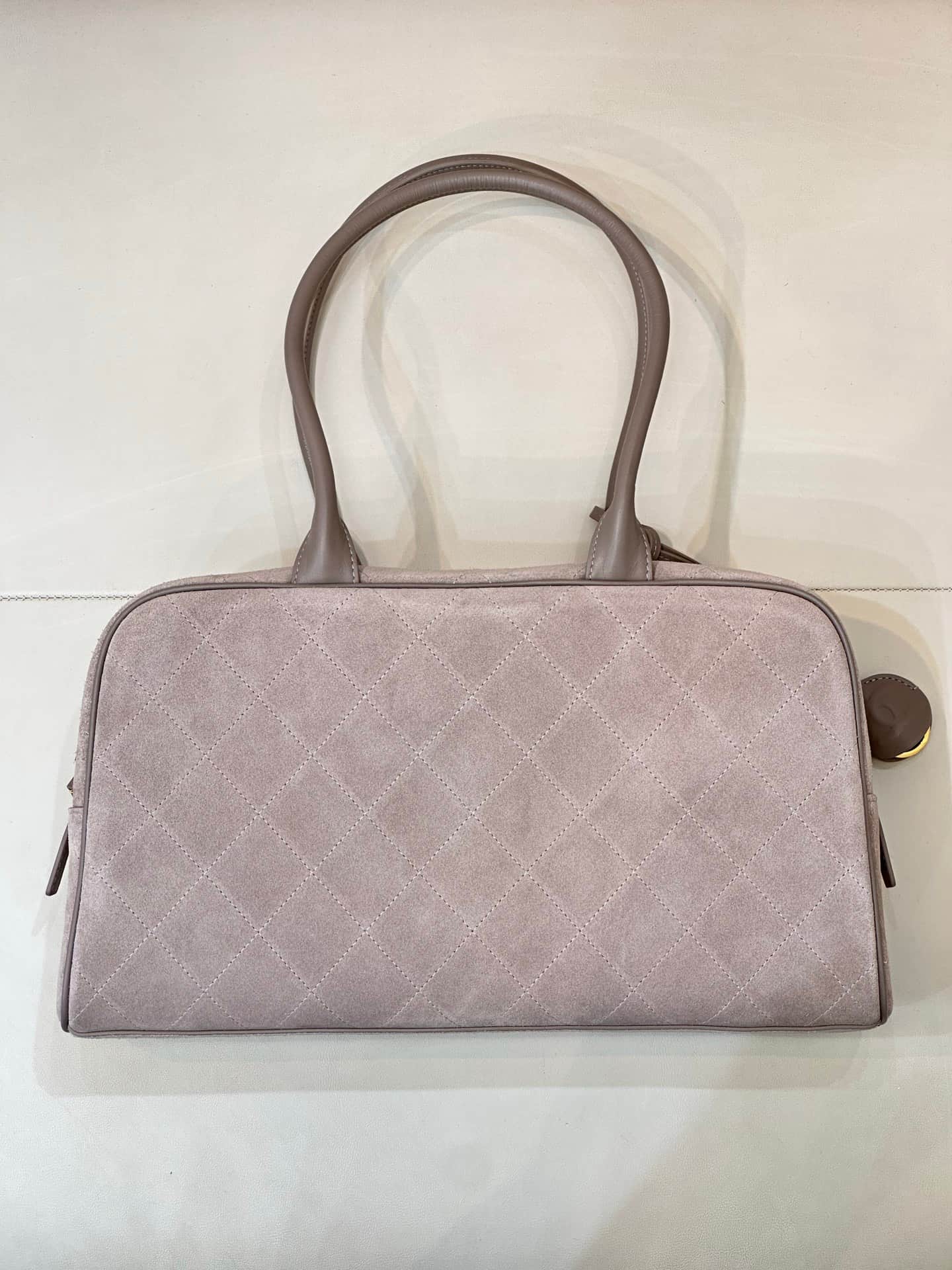 Chanel Maxi bowling bag Suede calfskin & Gold-Tone Metal Grey AS6211 TOP