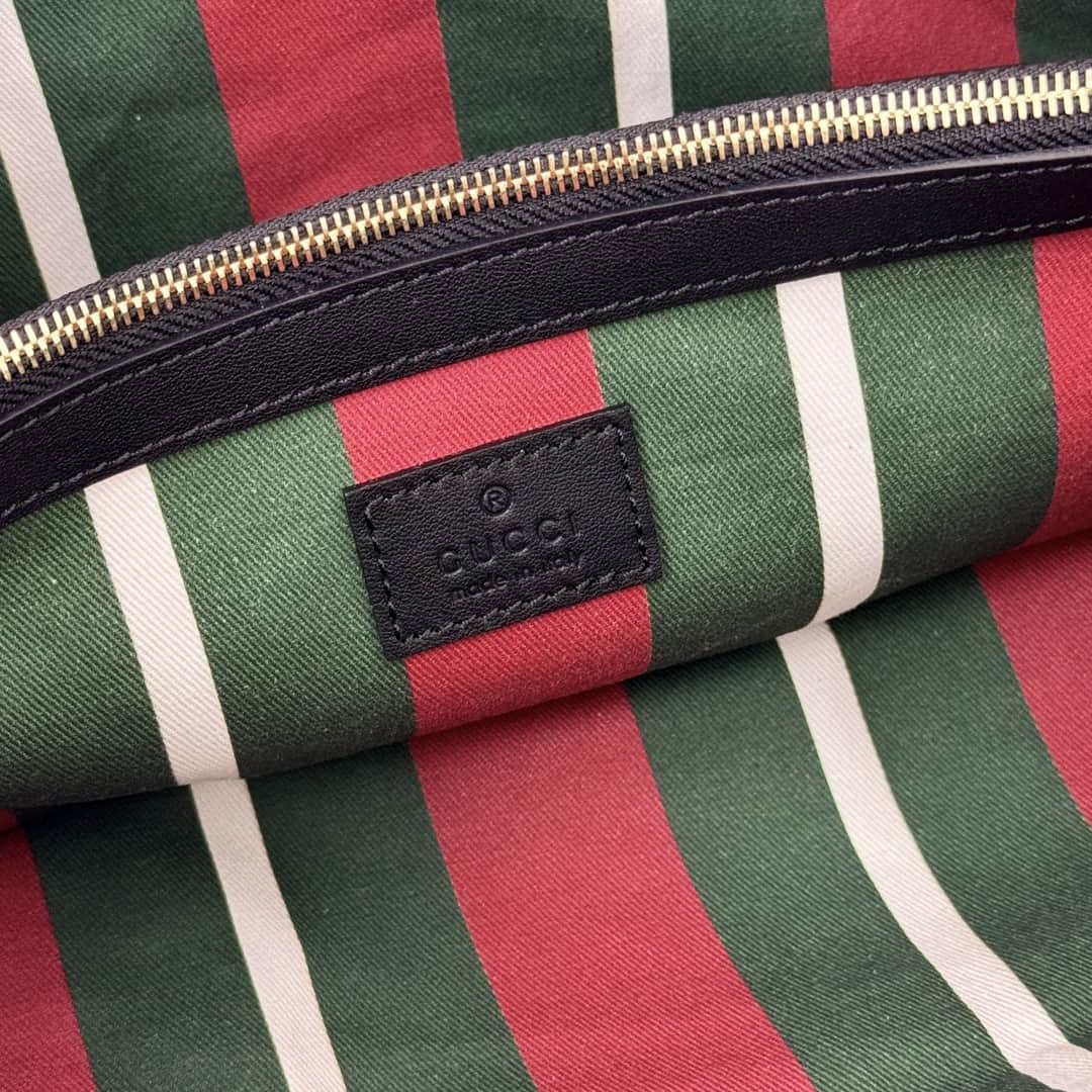 Gucci GG Emblem medium tote bag 815214 High