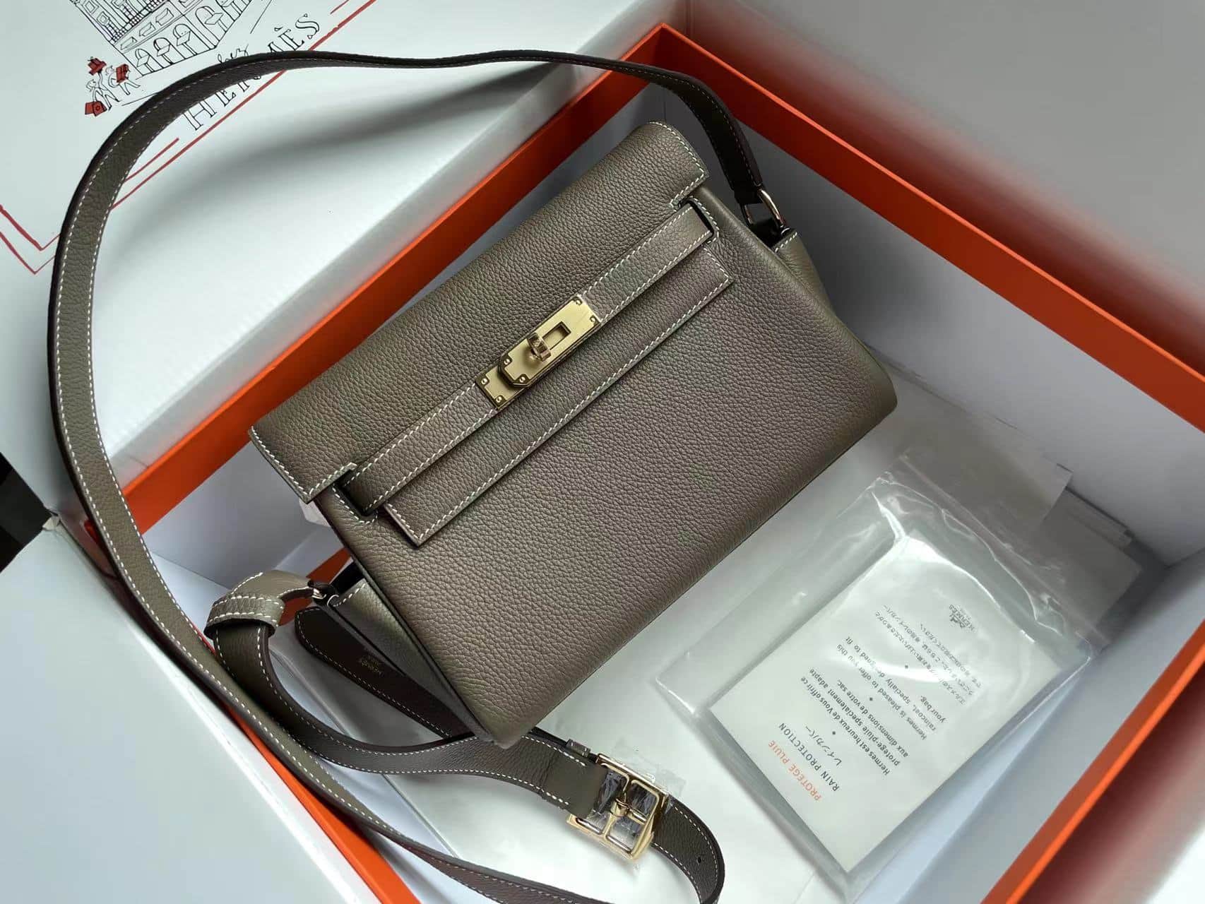 Hermes Kelly Messenger 25cm Taurillon Clemence Leather In Etoupe WAX