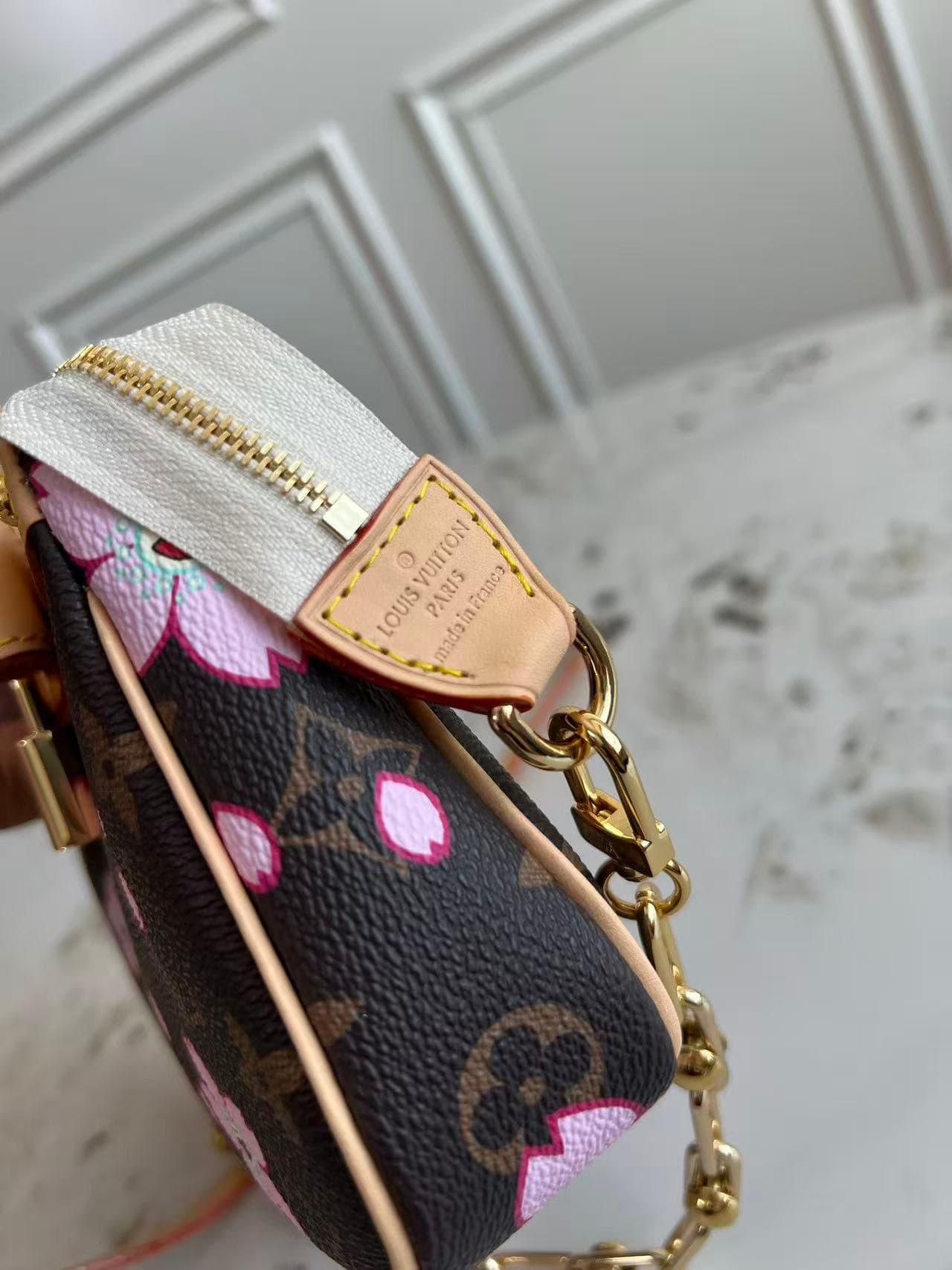 Louis Vuitton x Murakami Pochette Accessoires Monogram coated canvas M13666 High