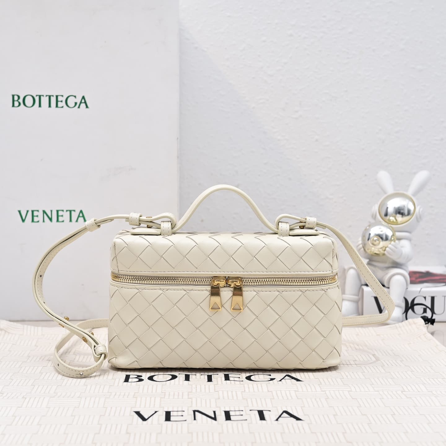 BV Bang Bang Vanity mini intrecciato leather High