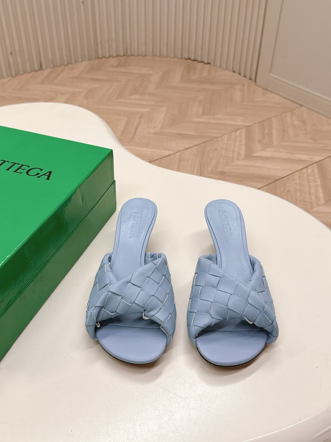BOTTEGA VENETA Intrecciato Weave Leather Slides Medium Women