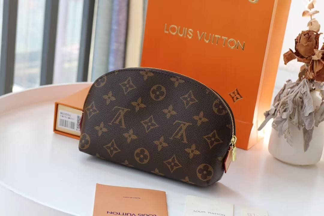 Louis Vuitton COSMETIC POUCH PM Monogram M47515 High