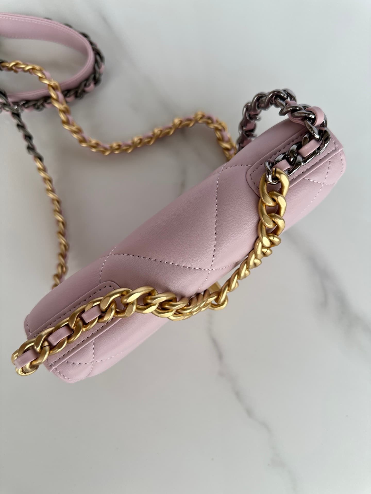 Chanel Wallet on Chain Lambskin Leather & Gold-Tone Metal Pink AP0957 A